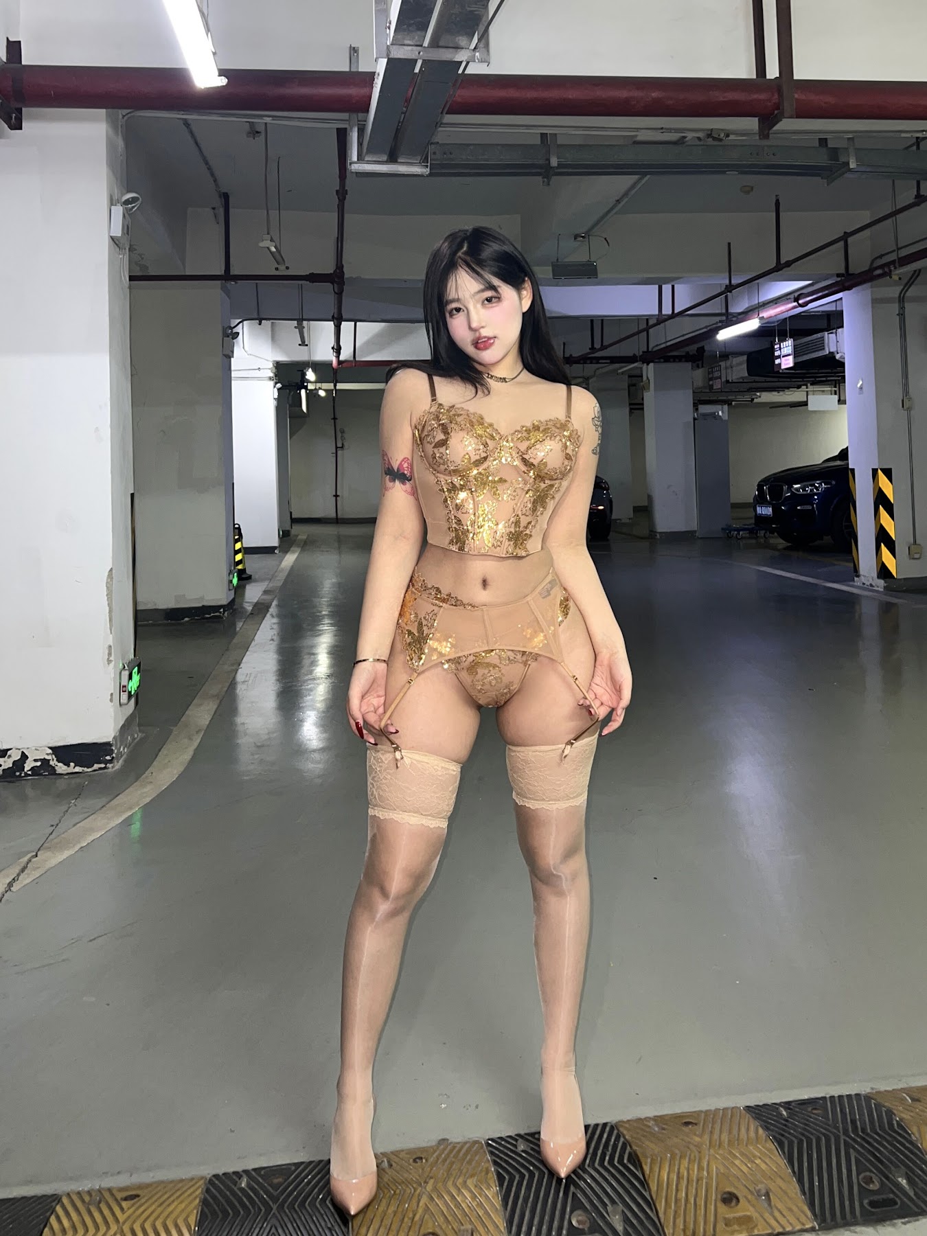 小u优优子 – 貂皮大衣 - P12