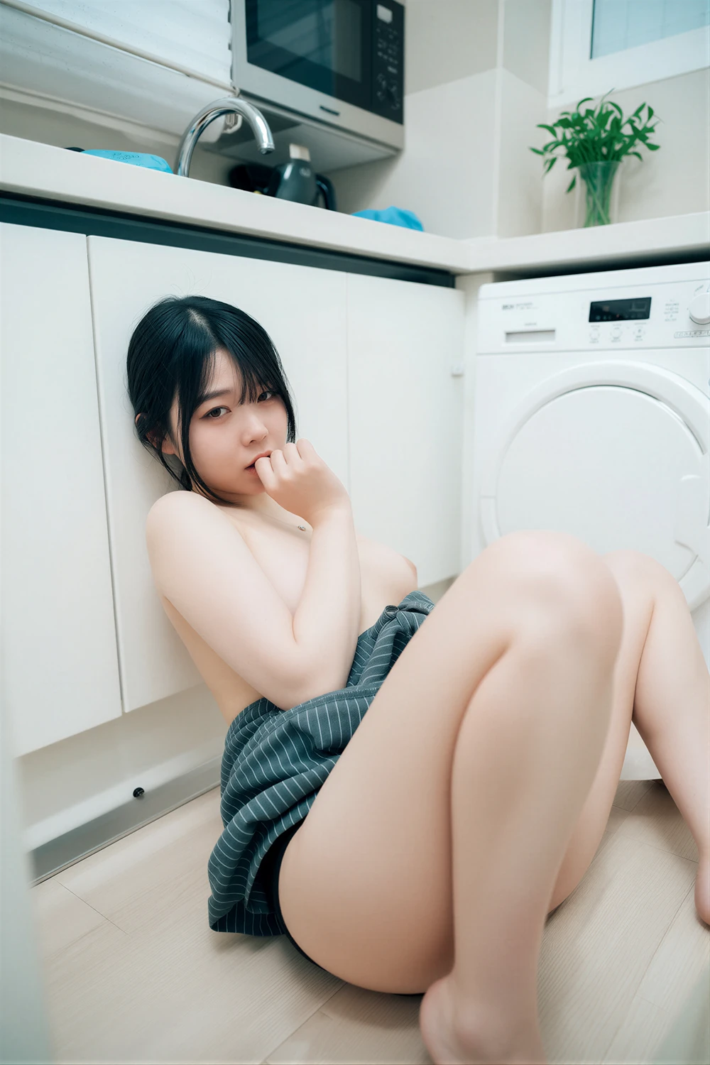Zia 지아 – Haivia 「Young Wife」 - P20