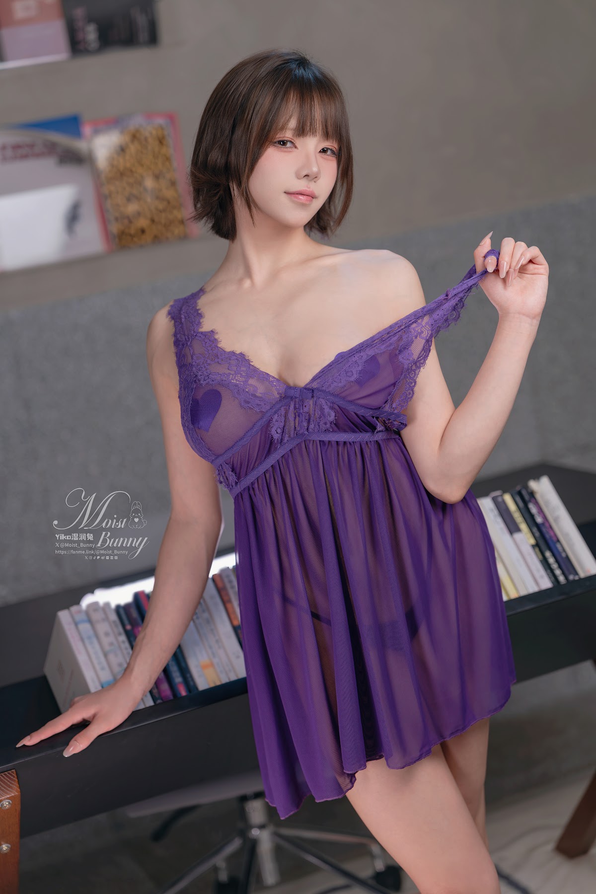 Coser@黏黏团子兔 – 2025.11月月票特典 加班秘书 - P3