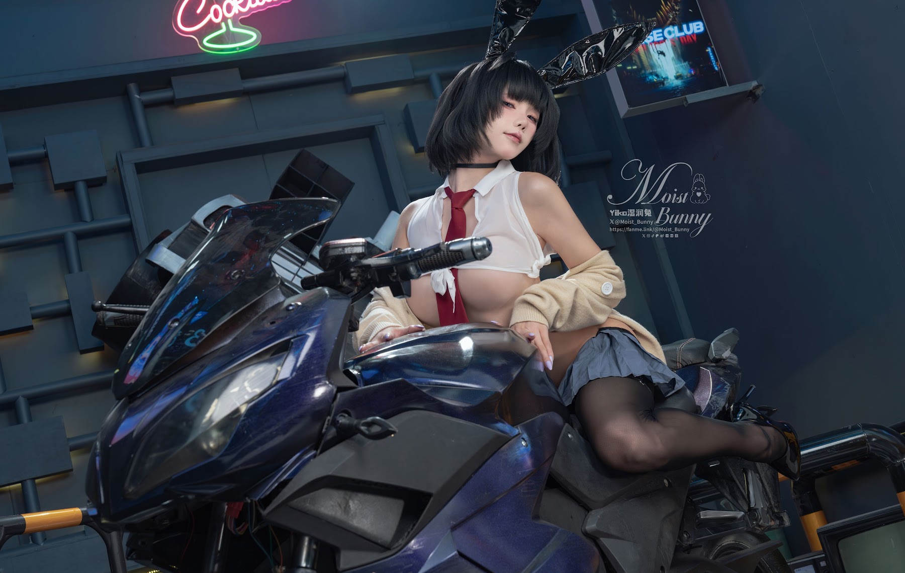Coser@黏黏团子兔 – 2025年10月作品 賽博逆JK - P44
