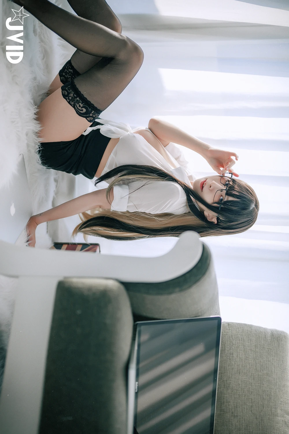 JVID 黎菲儿 – 超完美巨乳-色色的女同事加班时の脱衣诱惑 - P13