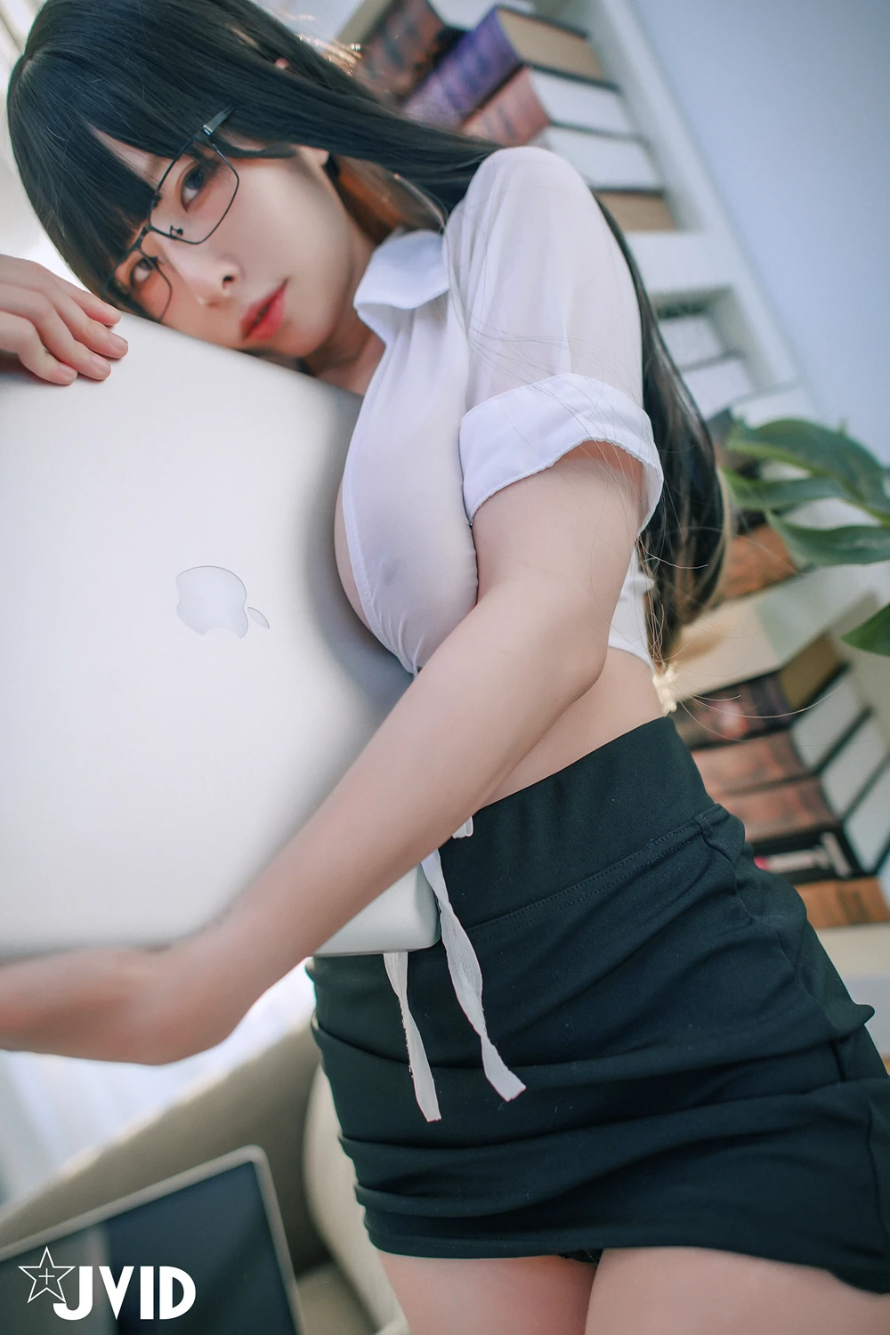 JVID 黎菲儿 – 超完美巨乳-色色的女同事加班时の脱衣诱惑 - P32