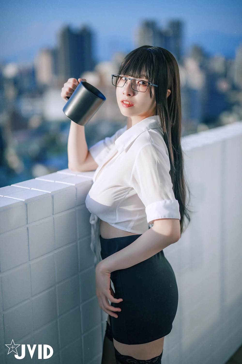 JVID 黎菲儿 – 超完美巨乳-色色的女同事加班时の脱衣诱惑 - P43