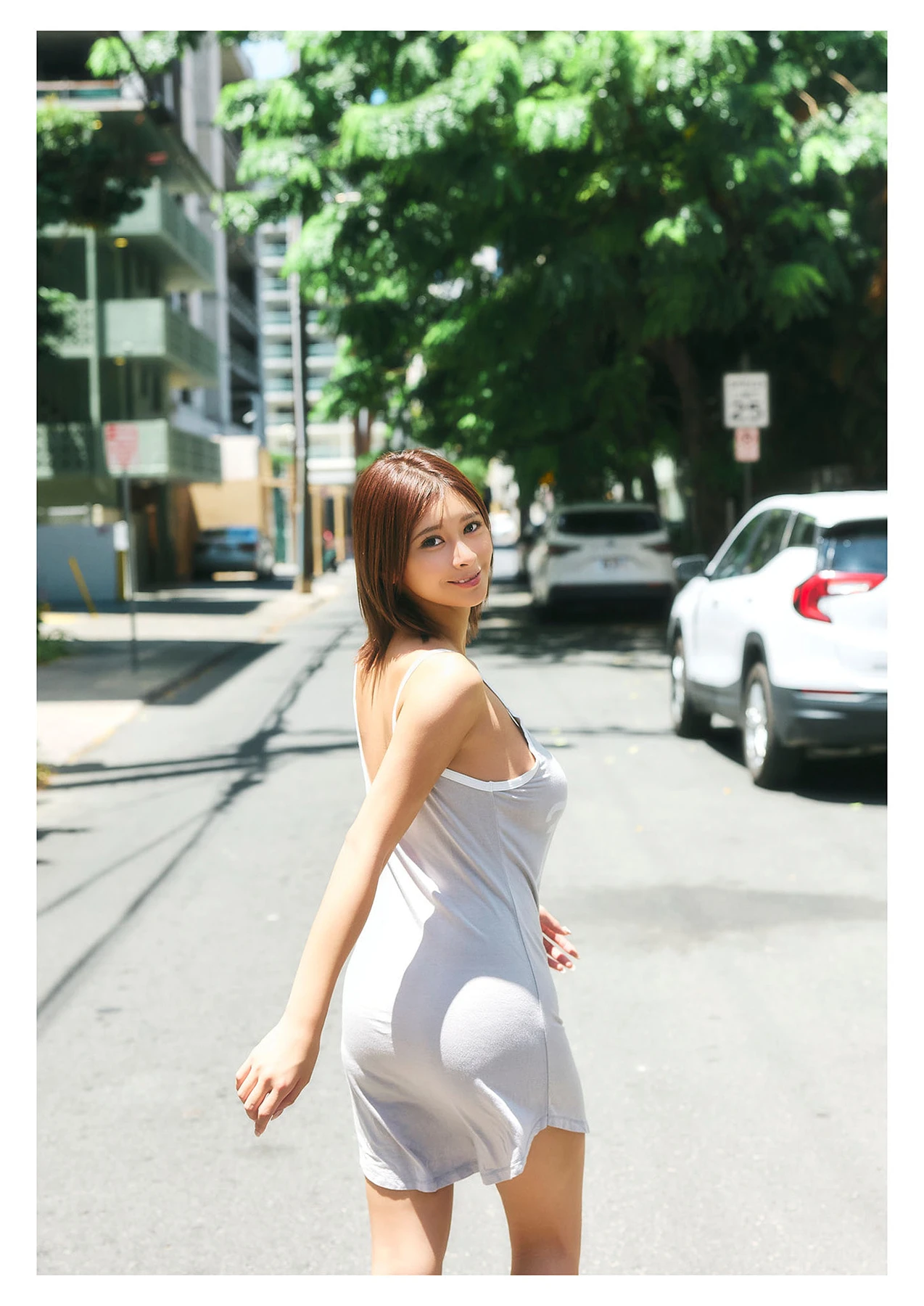 Ai Yamada 山田あい – 写真集 「Ohaa～i ANOTHER EDITION」 - P3