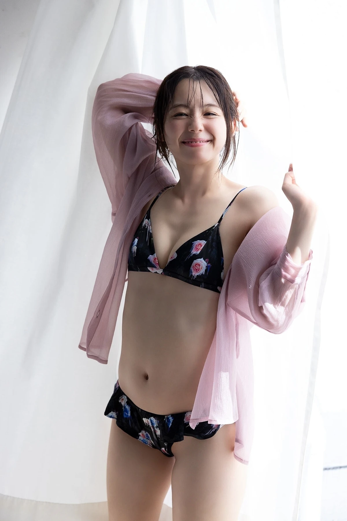 Rina Koike 小池里奈 – SPA！デジタル写真集 「変わらない愛らしさ」 - P14