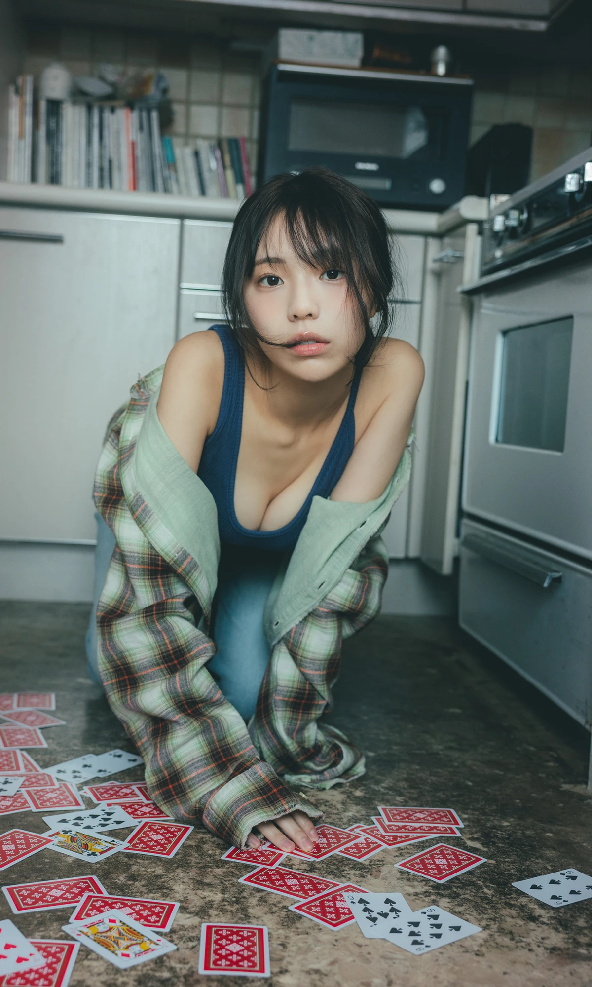 Hina Kikuchi 菊地姫奈 – Non-no 写真集 「Weekender」 - P61