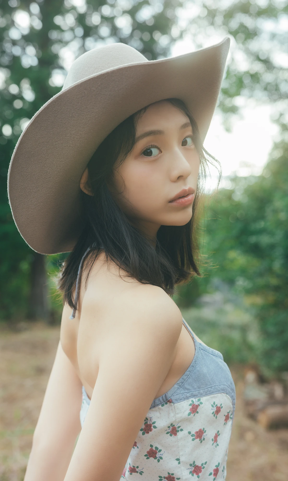 Hina Kikuchi 菊地姫奈 – Non-no 写真集 「Weekender」 - P91
