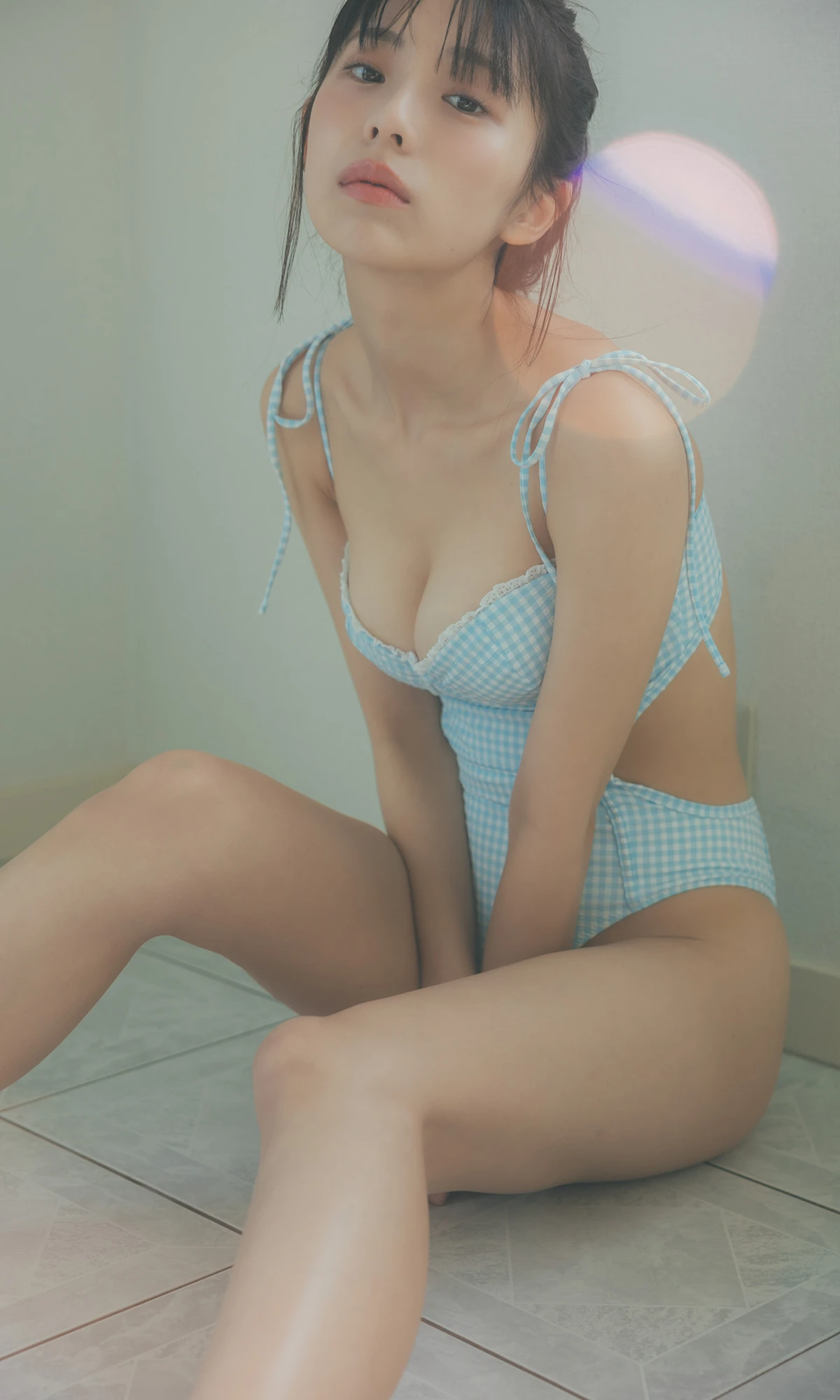 Hina Kikuchi 菊地姫奈 – Non-no 写真集 「Weekender」 - P96