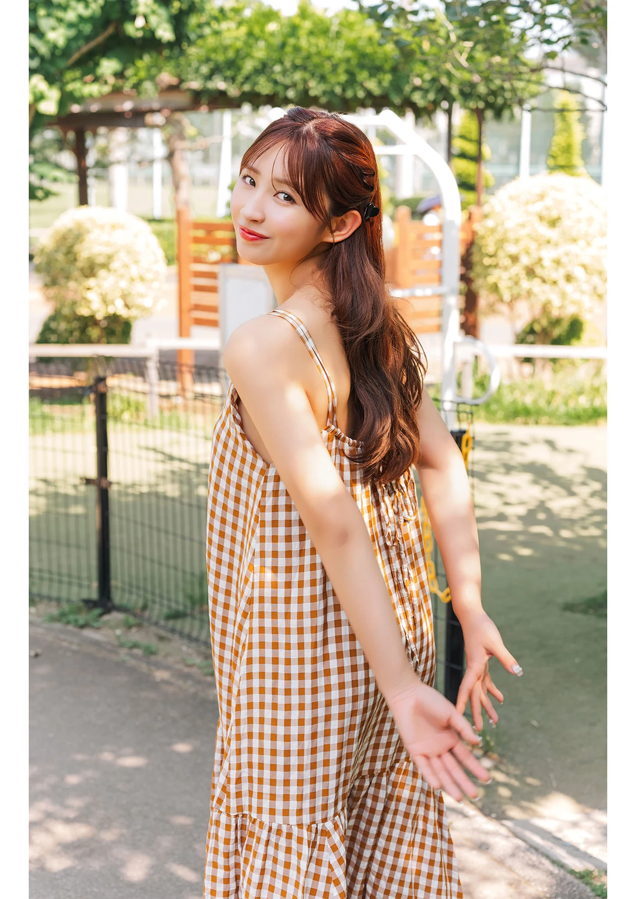 Hinata Matsumoto 松本日向 – 写真集 「Luminous」 - P79