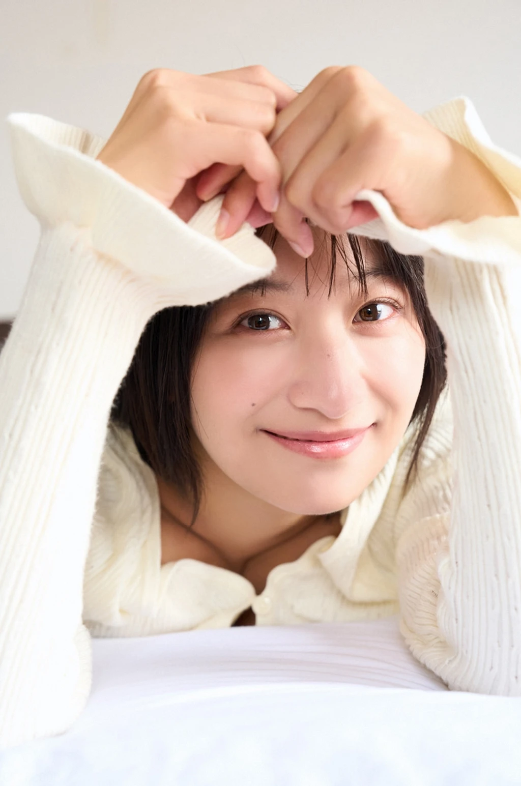 Ina Enohara 榎原依那 – 2nd写真集 「I am Ina」 - P45