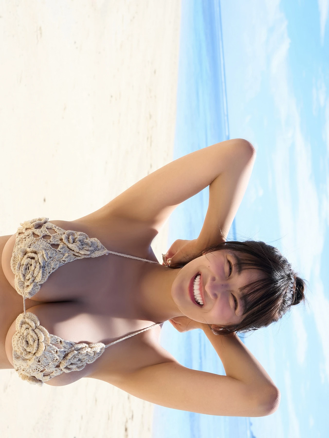 Ina Enohara 榎原依那 – 2nd写真集 「I am Ina」 - P6