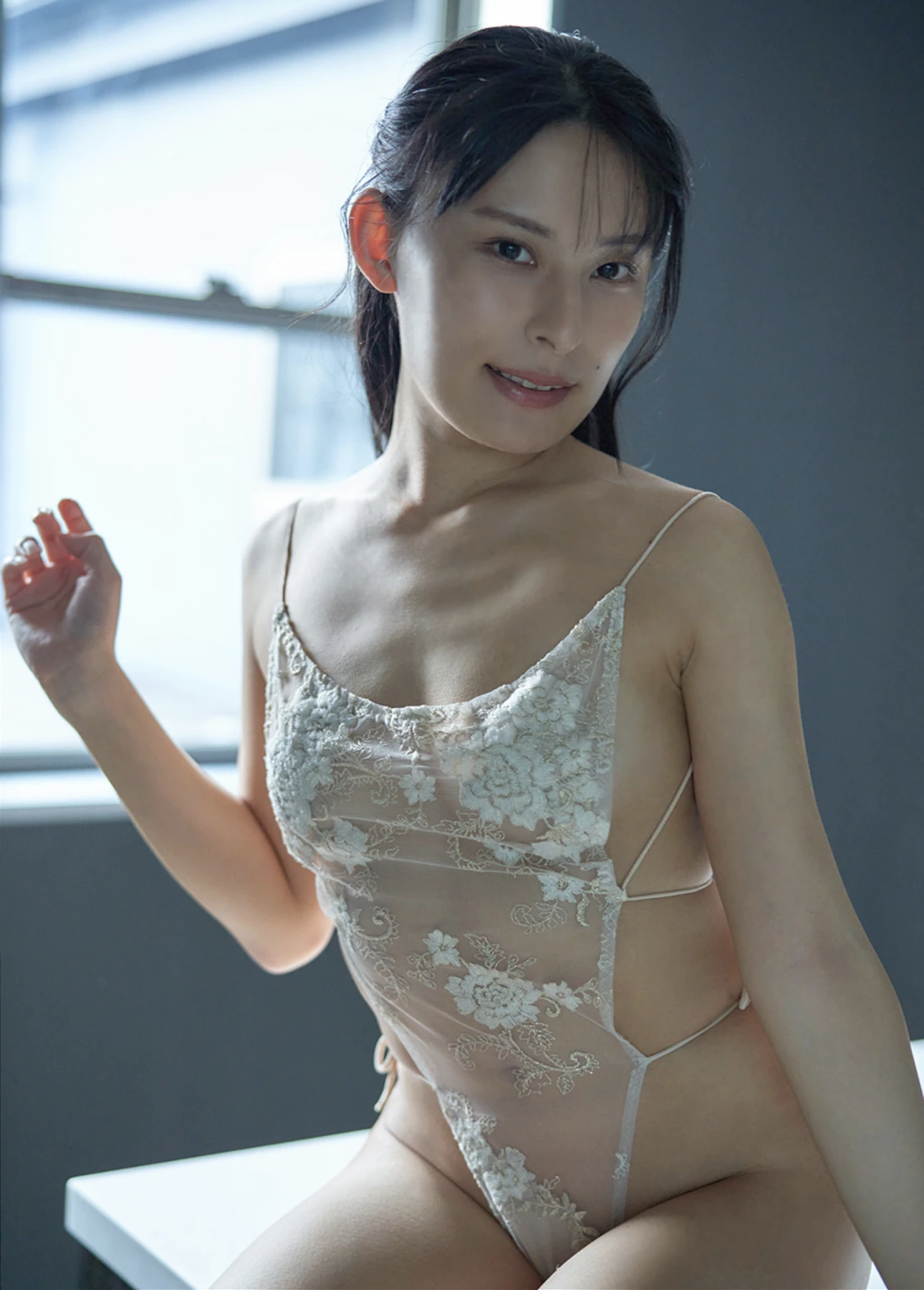 Satsuki Minagawa 皆川彩月 – 週刊実話WJガールズデジタル写真集 「Japanese Beauty」 - P10