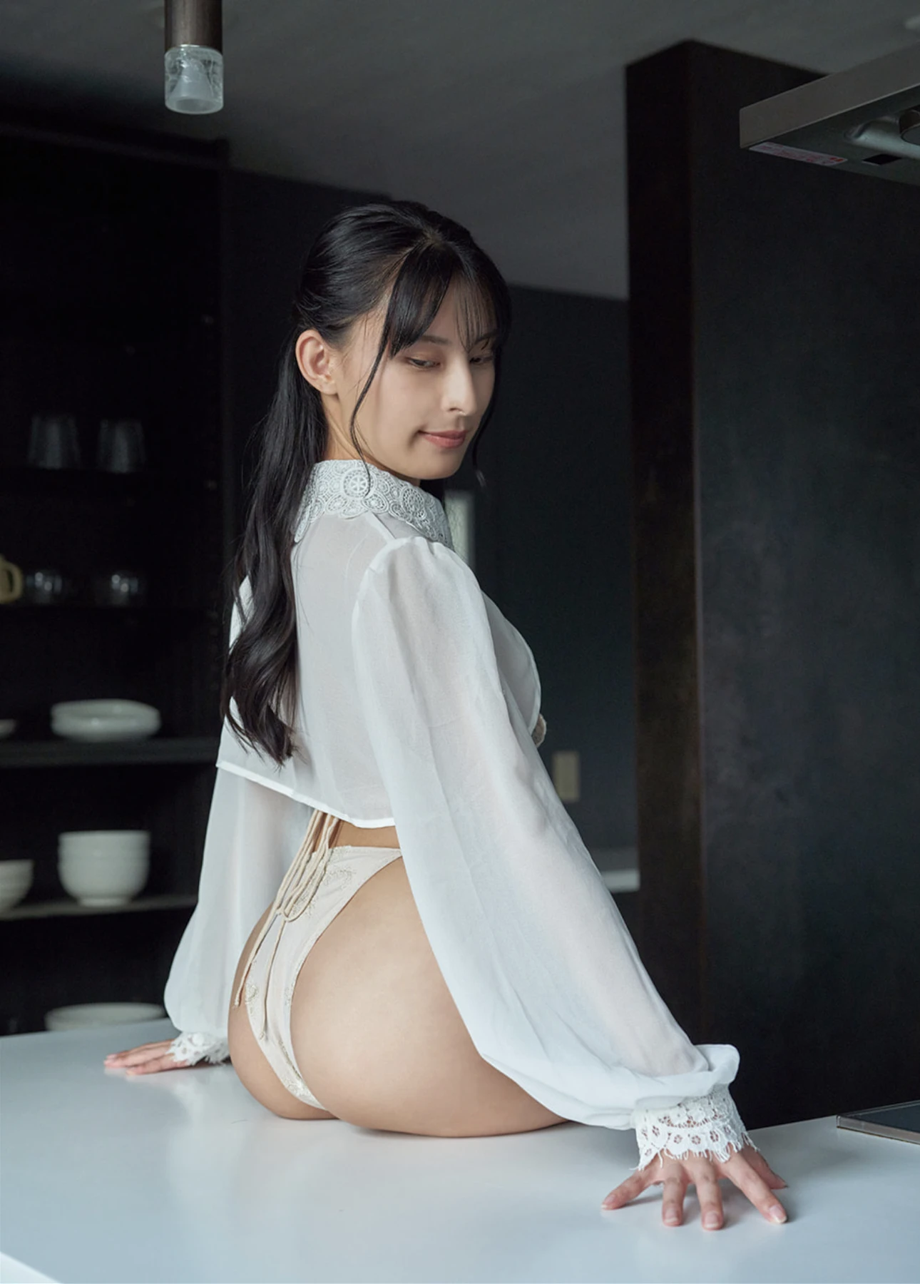Satsuki Minagawa 皆川彩月 – 週刊実話WJガールズデジタル写真集 「Japanese Beauty」 - P2