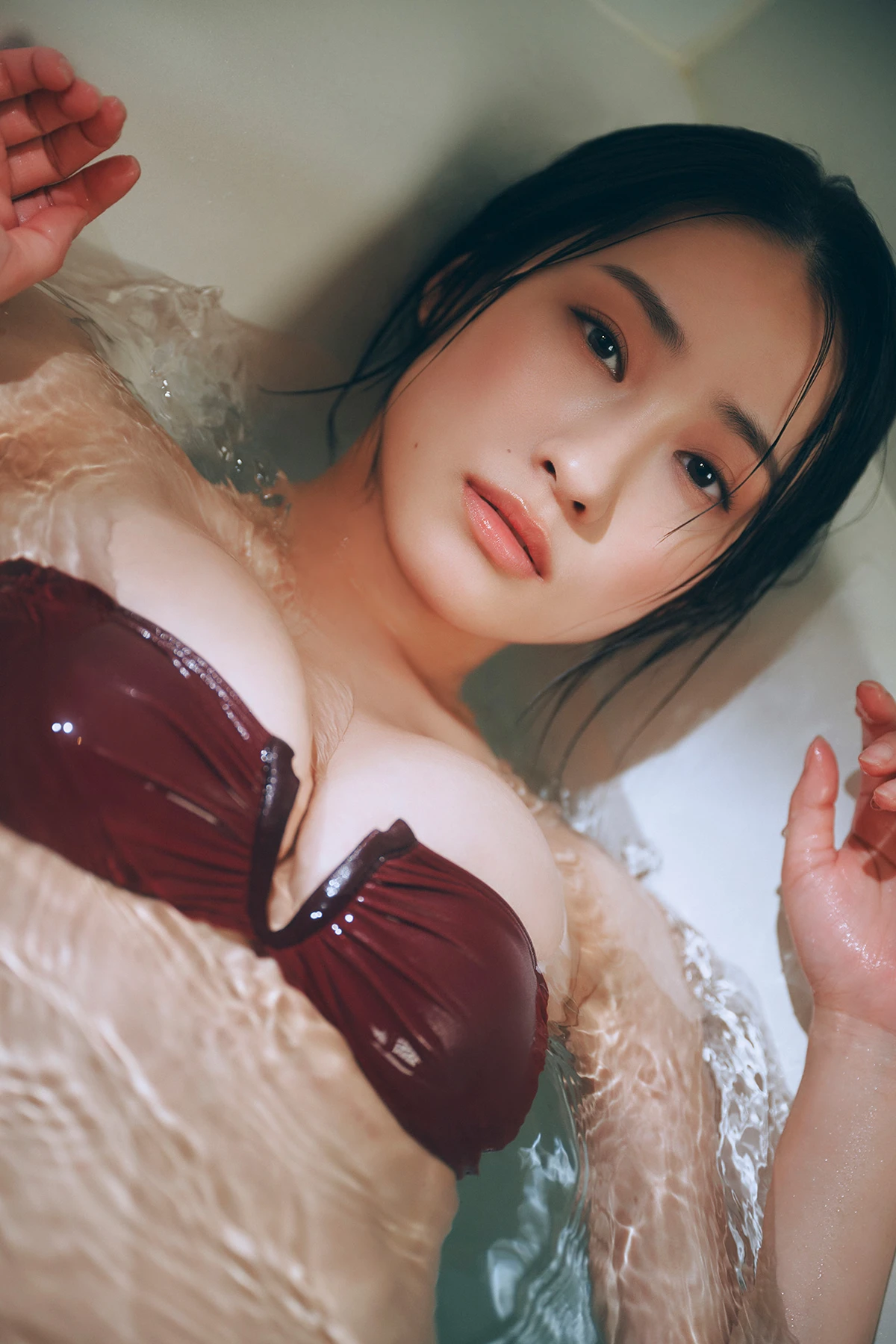 Ayano Sumida 澄田綾乃 – FLASHデジタル写真集 「熱くさせて」 - P82