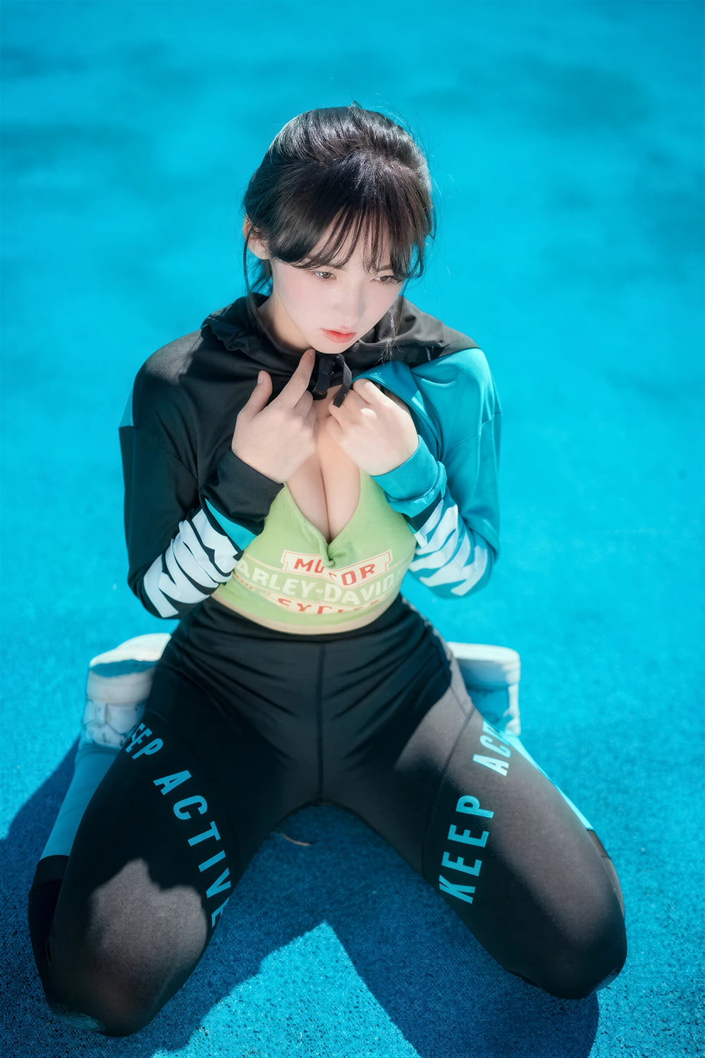 Hendoong 혠둥이 – DJAWA 「Loose and Tight Jade Blue」 - P5