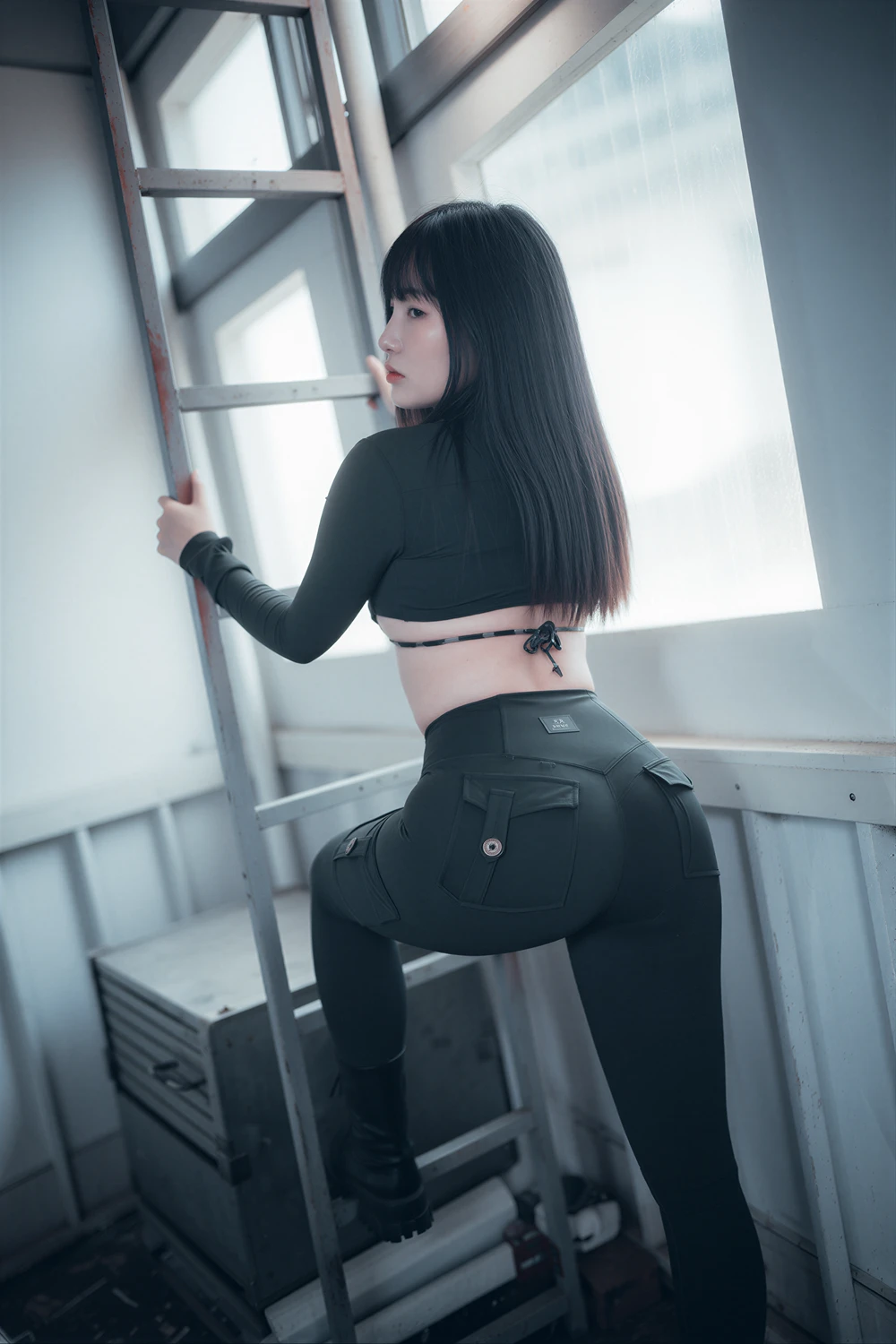 PIA 피아 – DJAWA 「Loose and Tight Combat Green & Camo」 - P34