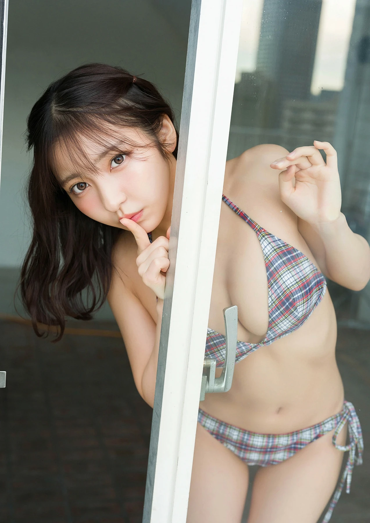 Toumi 十味 – DOLCEデジタル写真集 「うしろからギュッとして。」 - P45