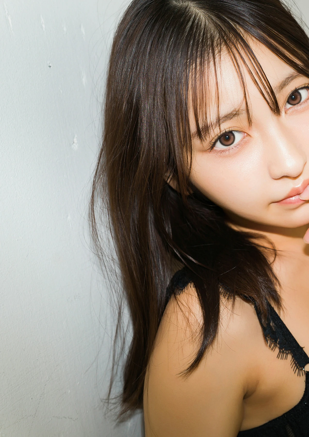 Toumi 十味 – DOLCEデジタル写真集 「うしろからギュッとして。」 - P75
