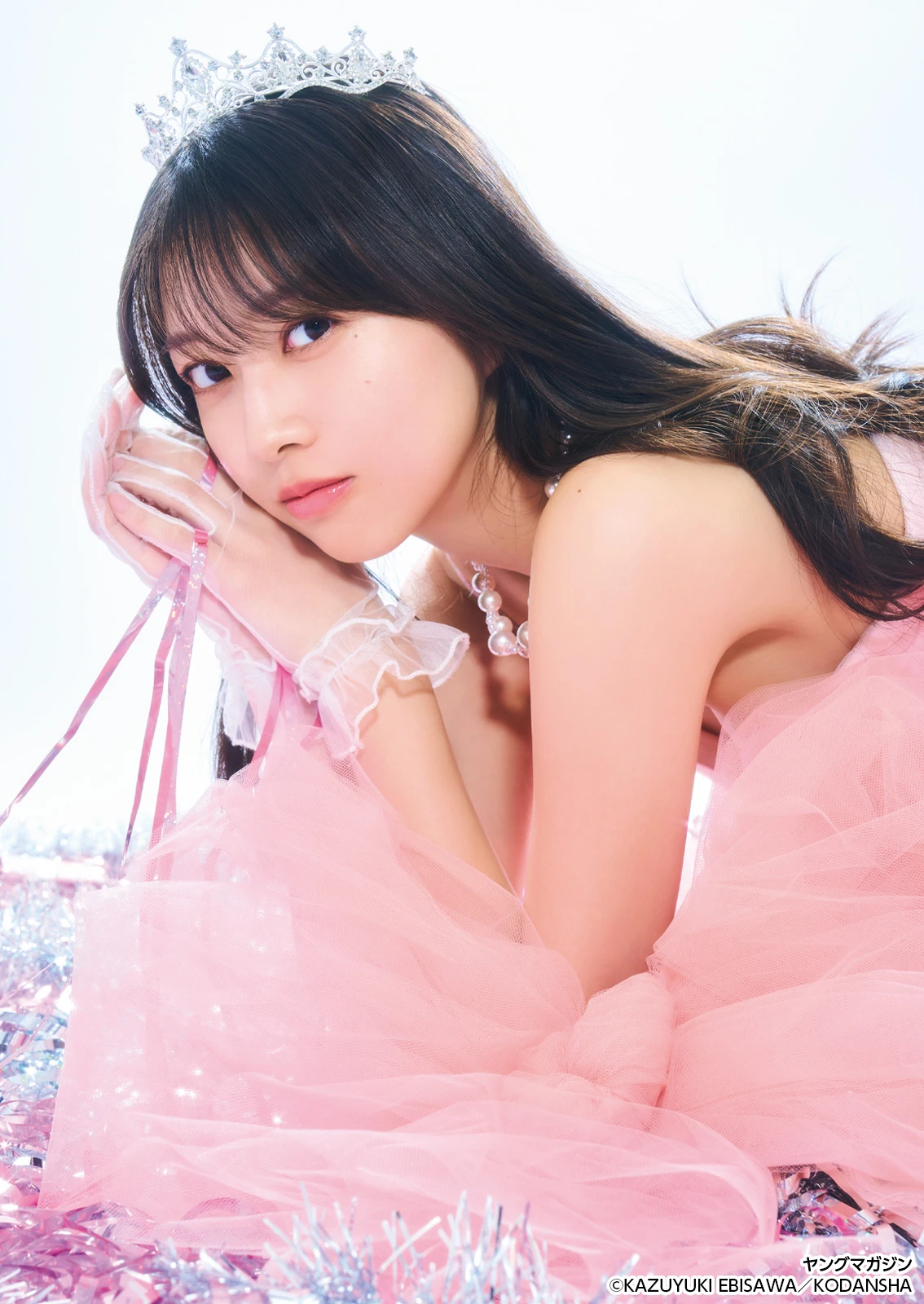 牧野真莉愛・鎌田彩樺・出口元絵 – Young Magazine 2026 No.30 (ヤングマガジン 2026年30号) - P44