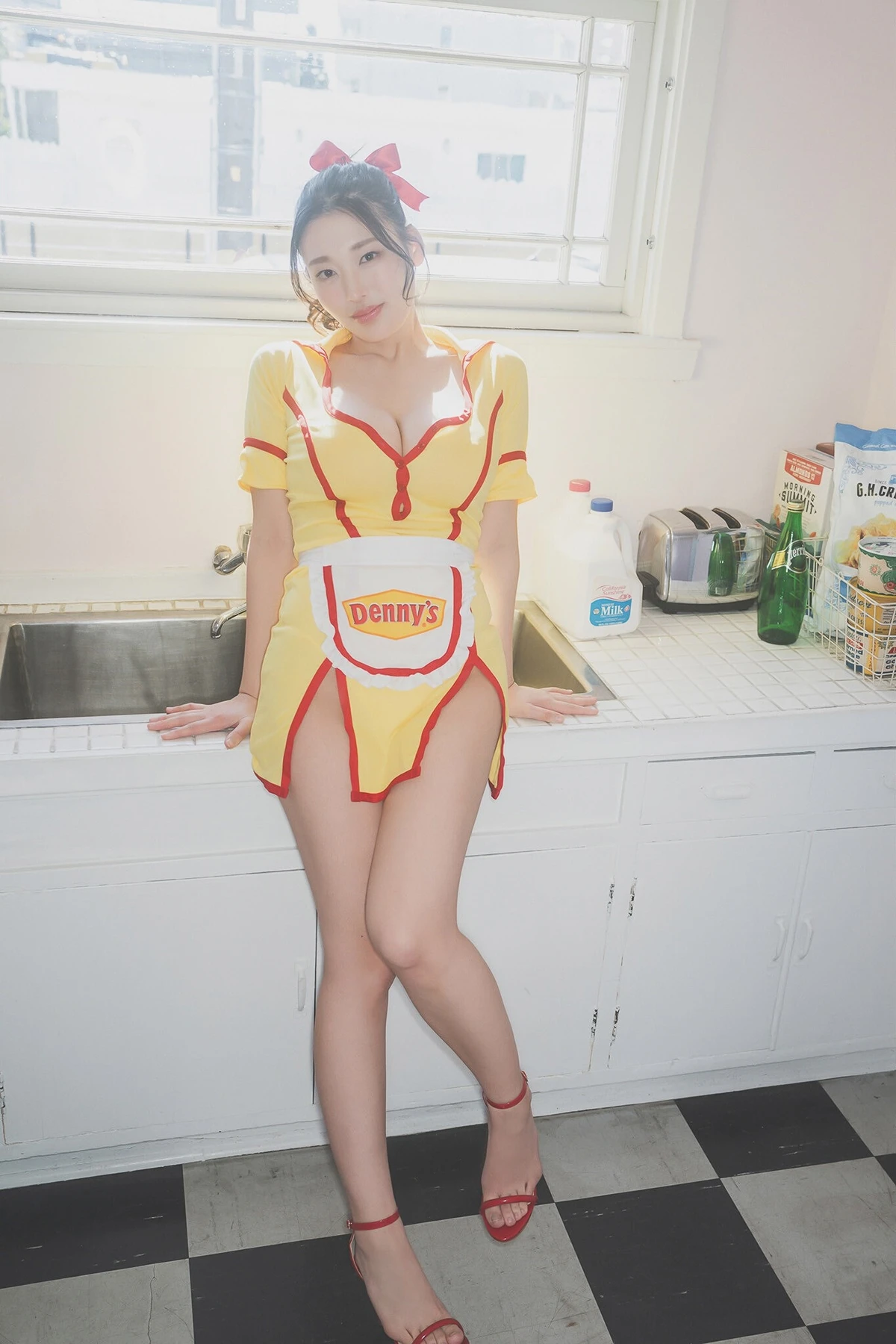 Kei Fubuki 風吹ケイ – 写真集 「StrawberrySoda」 - P27