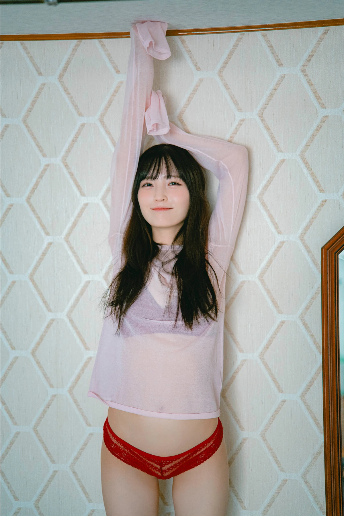 Yura Yura 由良ゆら – FRIDAYデジタル写真集 「Sweet Swaying」 - P32
