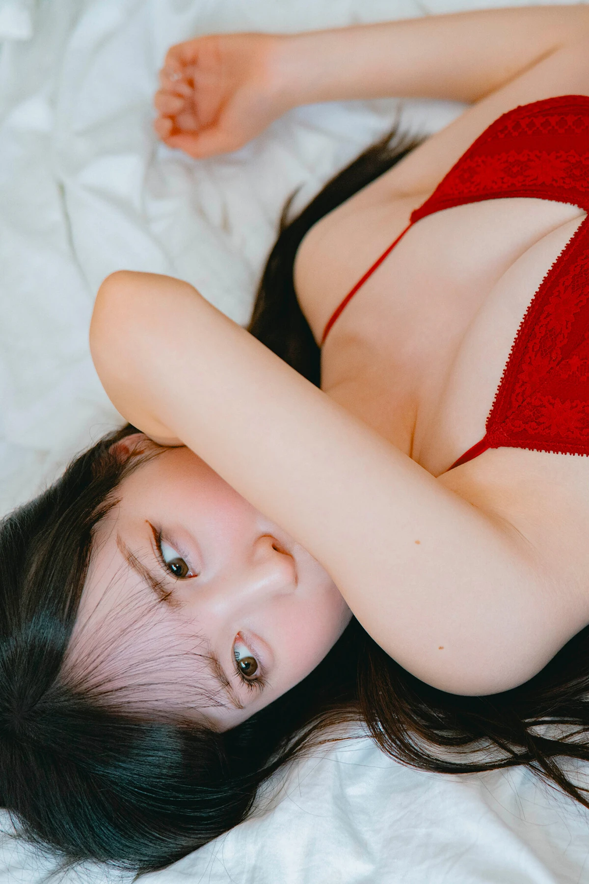 Yura Yura 由良ゆら – FRIDAYデジタル写真集 「Sweet Swaying」 - P43
