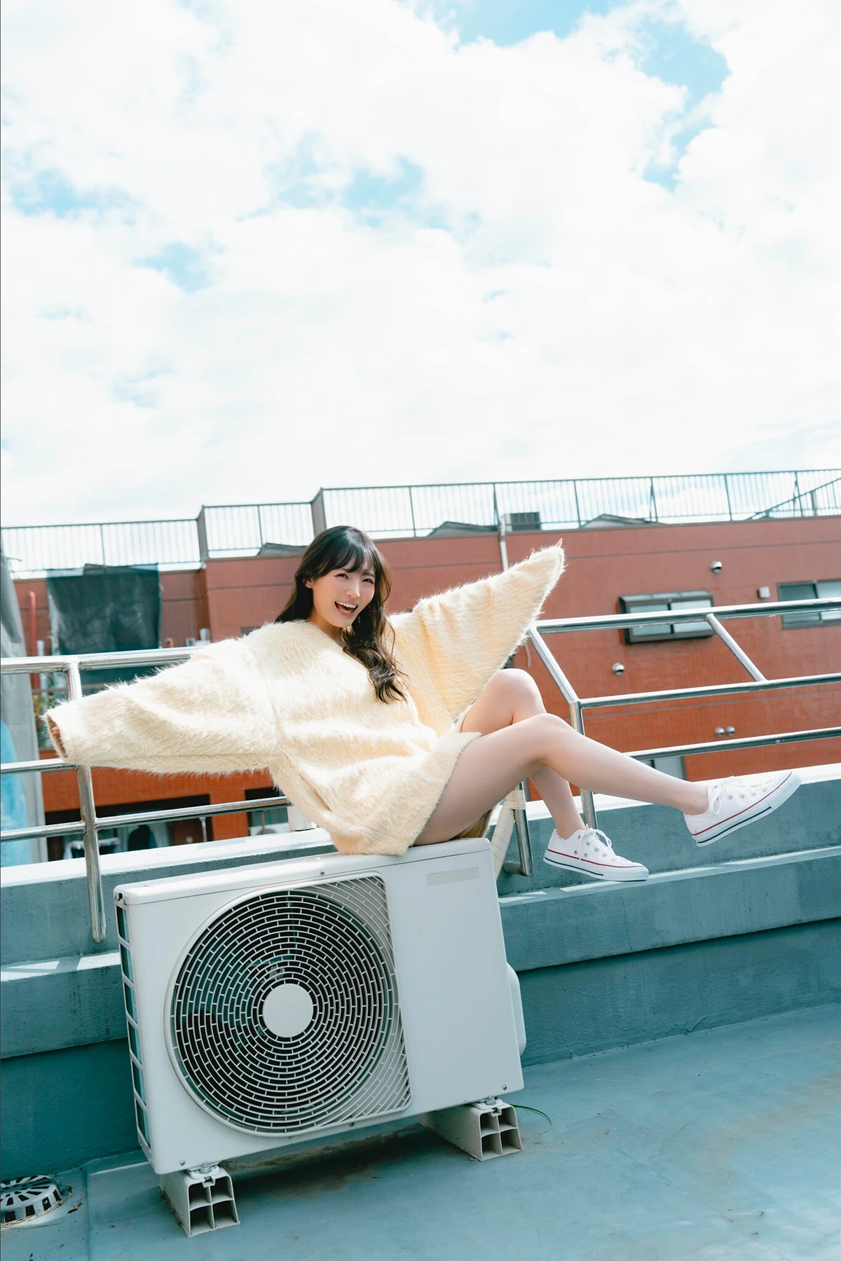Yura Yura 由良ゆら – FRIDAYデジタル写真集 「Sweet Swaying」 - P57