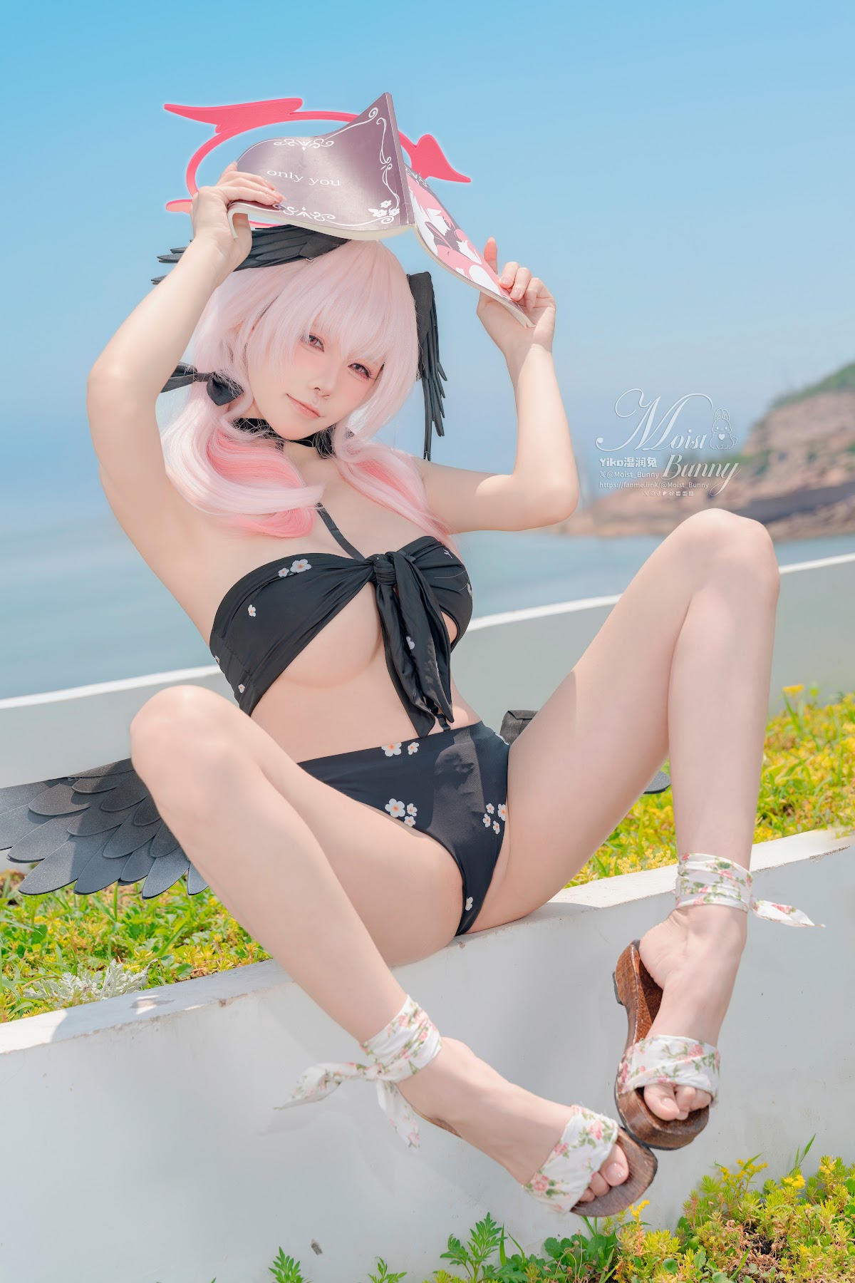 Coser@黏黏团子兔 – 08月作品『下江小春 泳装』Honey - P13