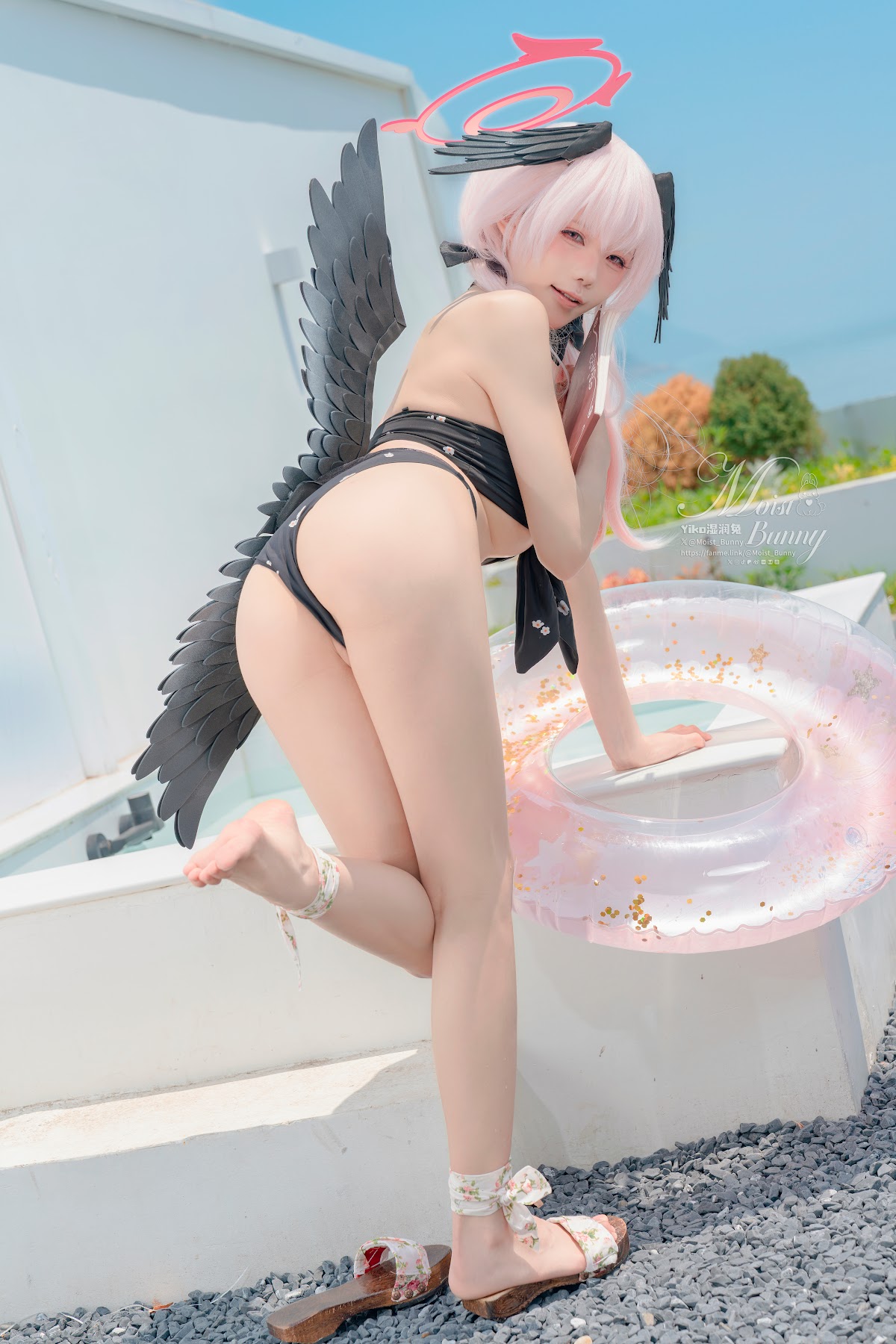 Coser@黏黏团子兔 – 08月作品『下江小春 泳装』Honey - P27