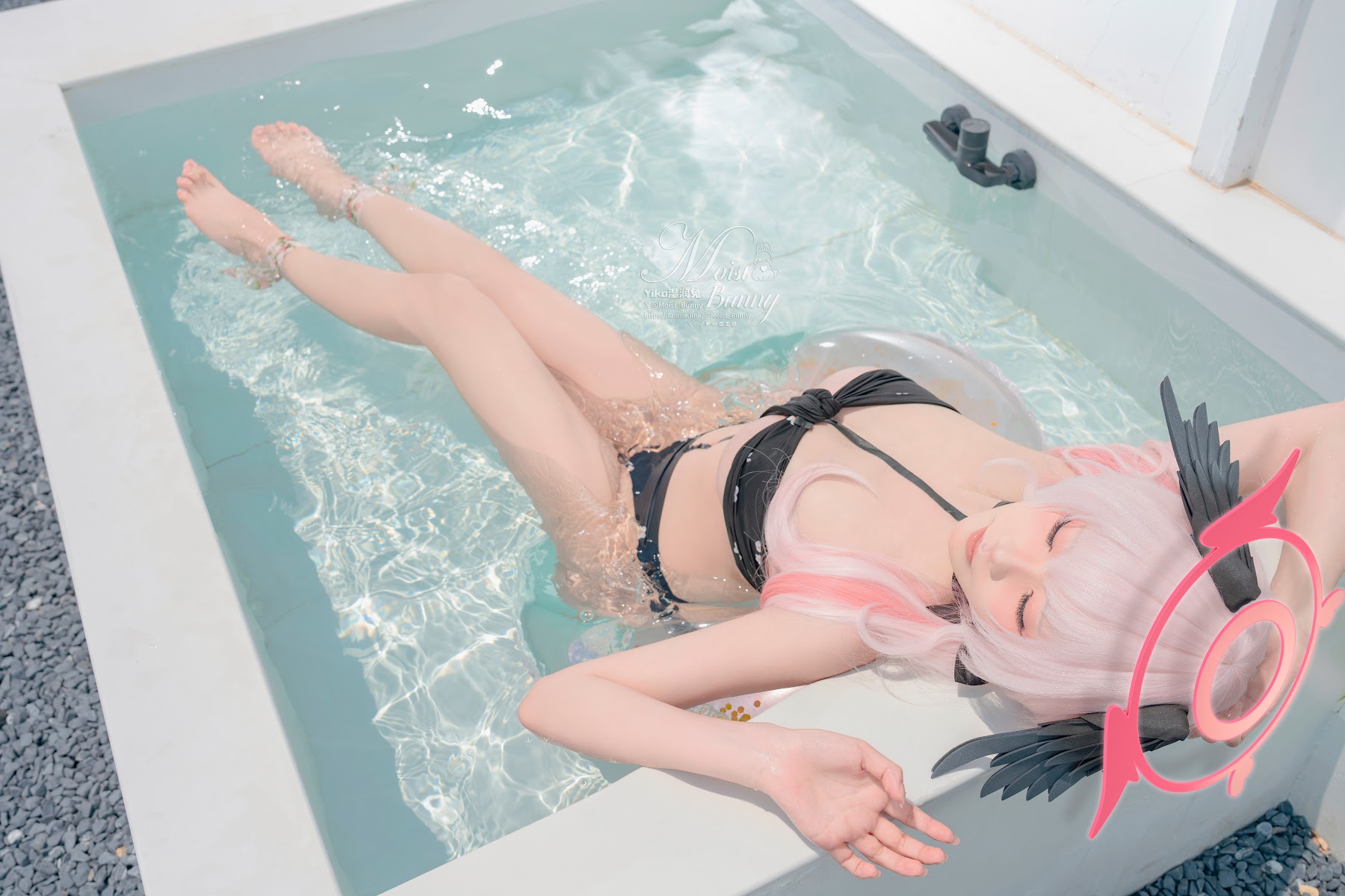 Coser@黏黏团子兔 – 08月作品『下江小春 泳装』Honey - P62