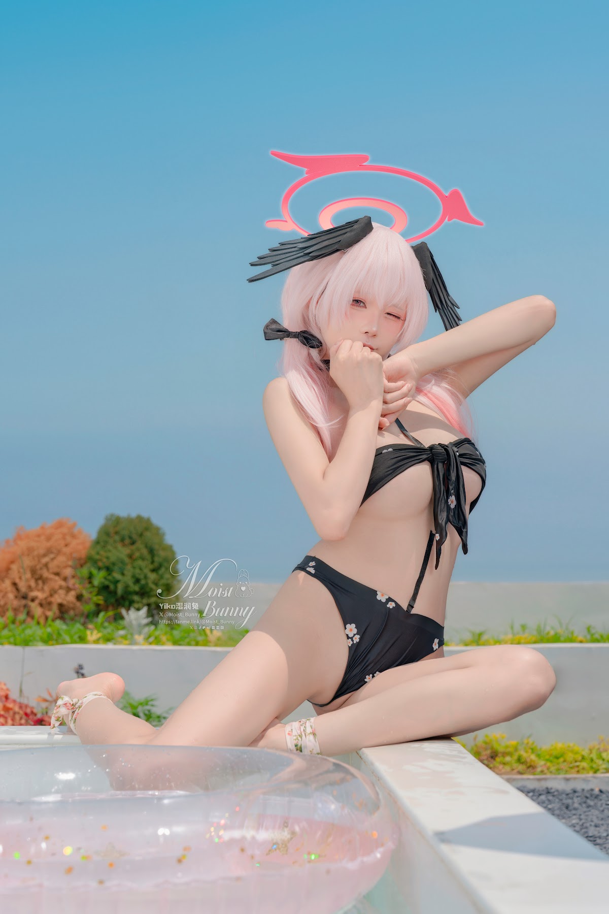 Coser@黏黏团子兔 – 08月作品『下江小春 泳装』Honey - P68