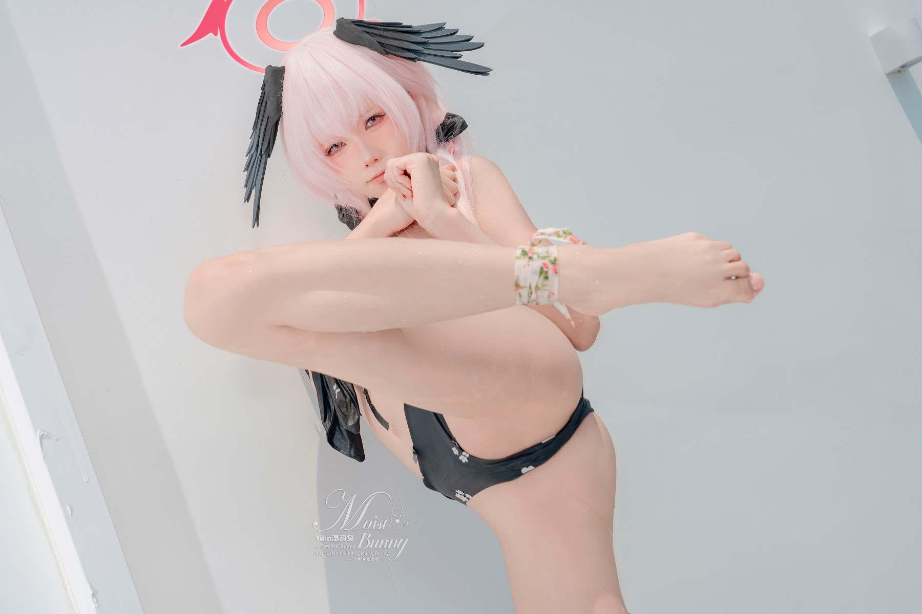 Coser@黏黏团子兔 – 08月作品『下江小春 泳装』Honey - P71