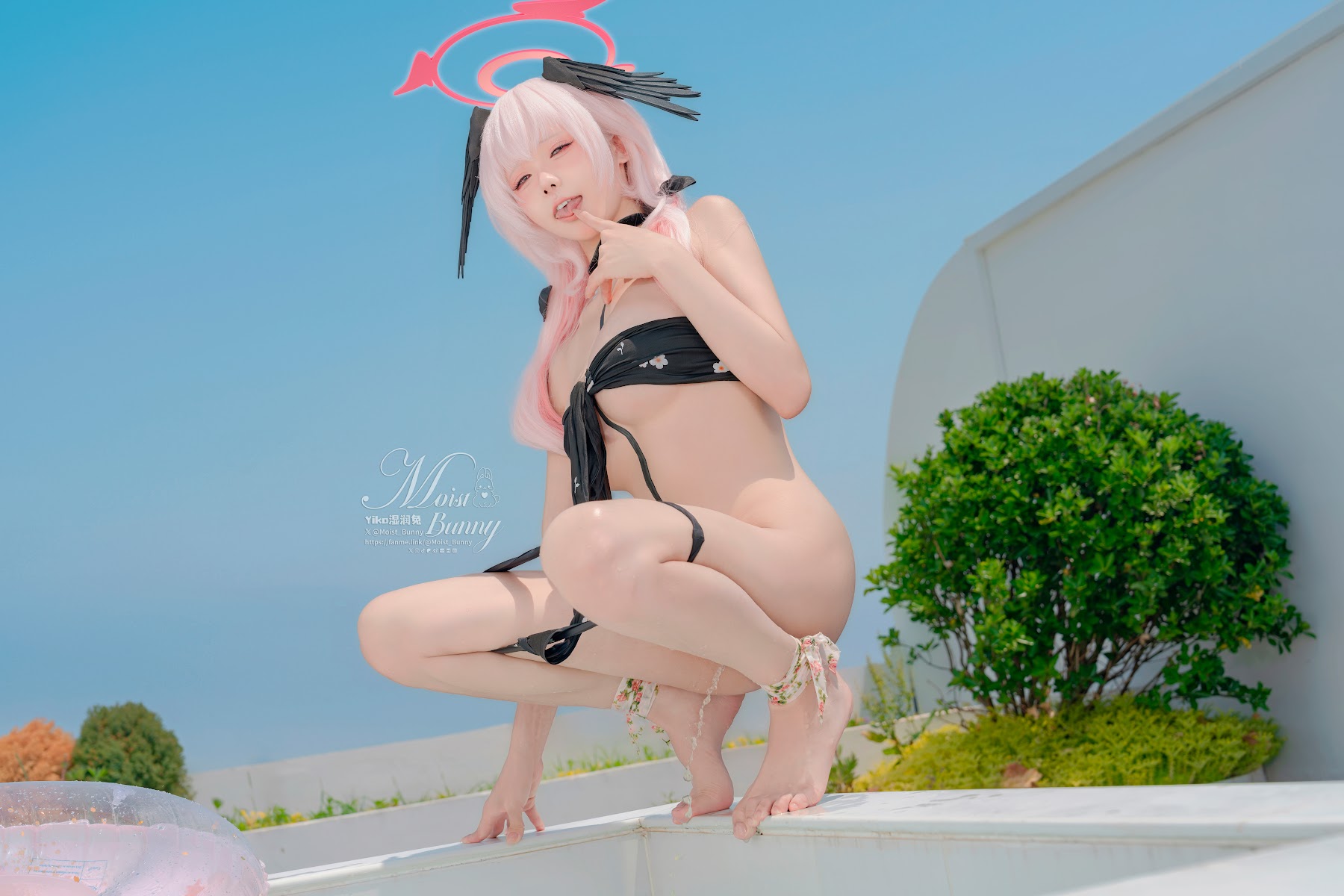 Coser@黏黏团子兔 – 08月作品『下江小春 泳装』Honey - P75