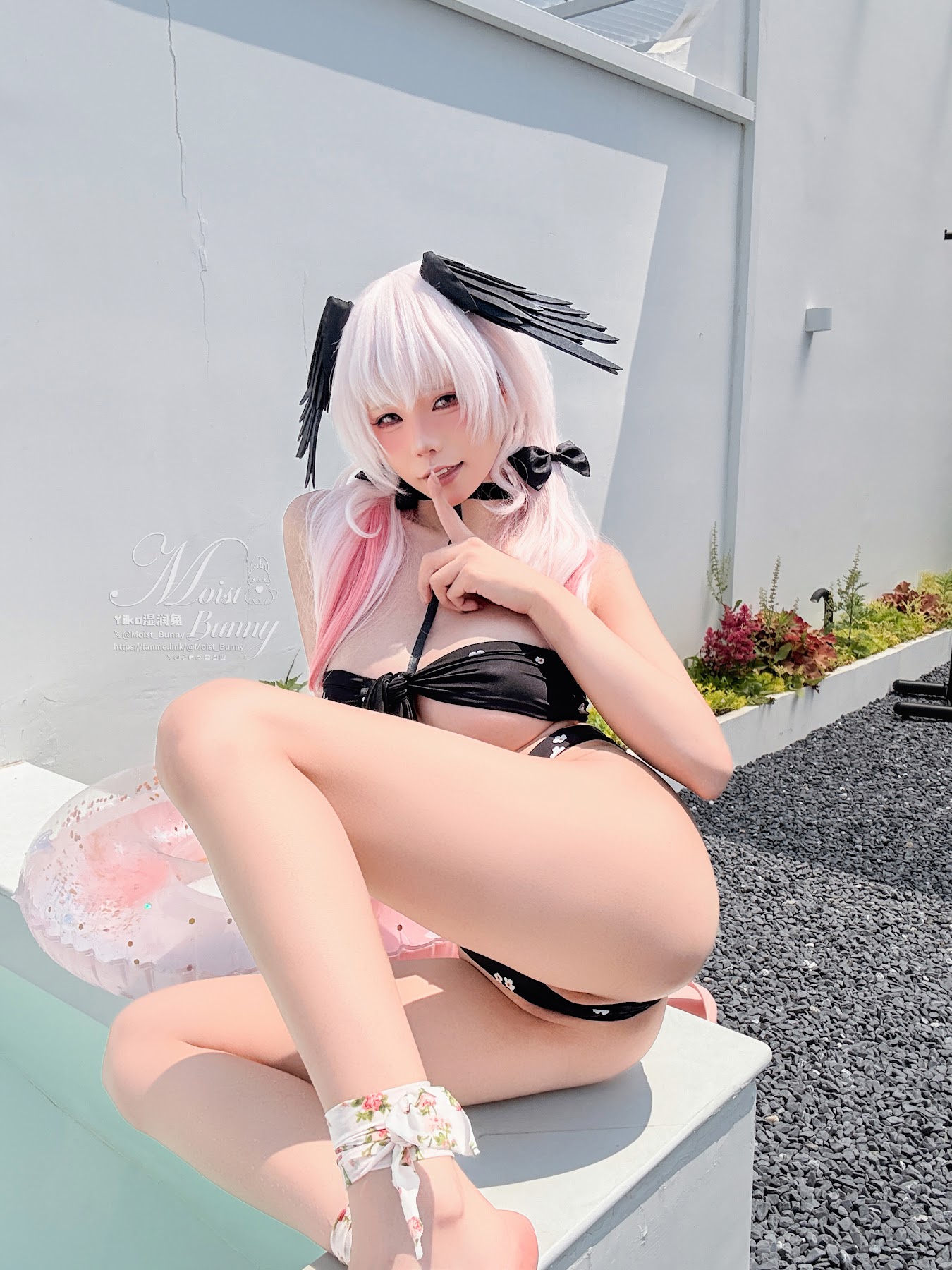 Coser@黏黏团子兔 – 08月作品『下江小春 泳装』Honey - P84