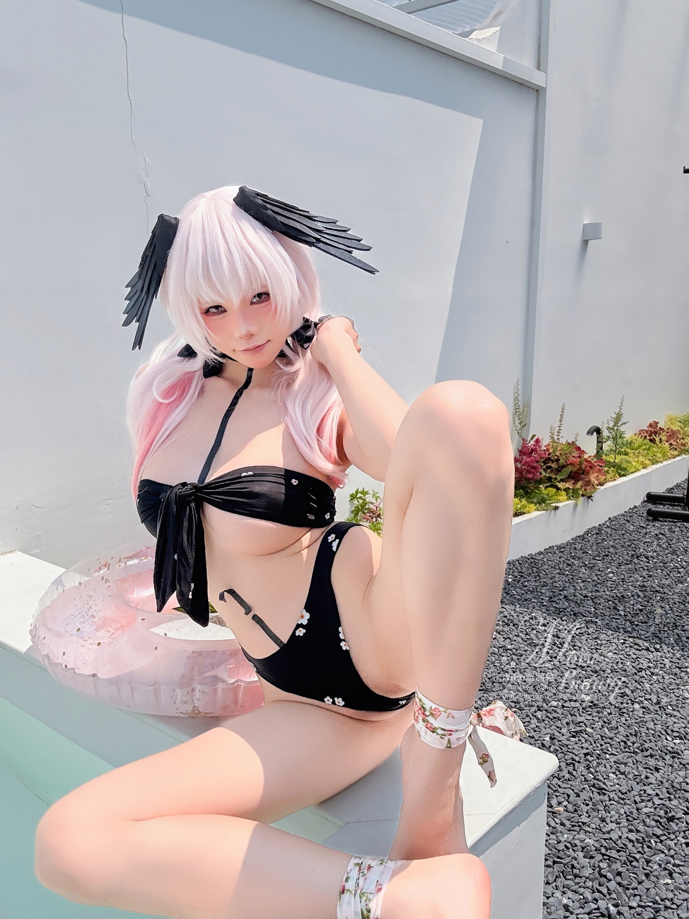 Coser@黏黏团子兔 – 08月作品『下江小春 泳装』Honey - P85