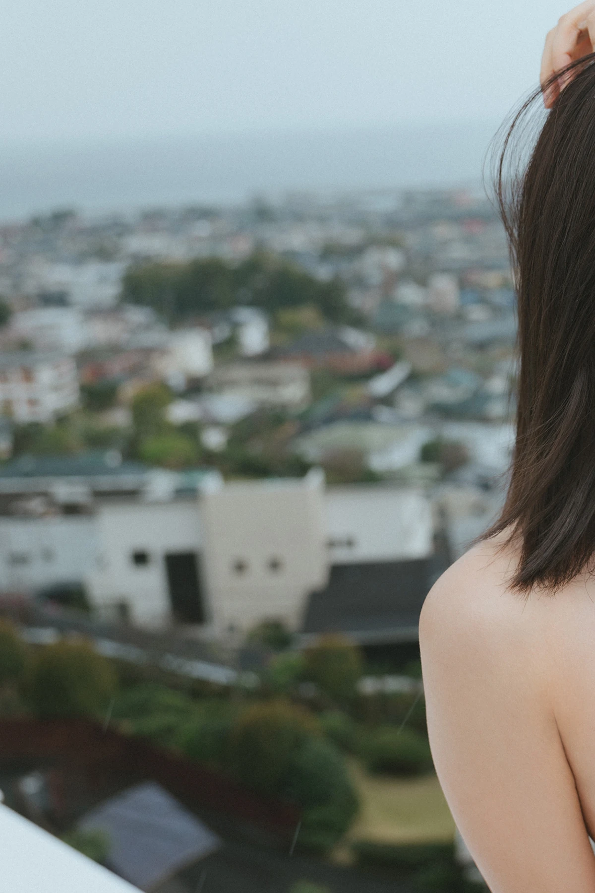 Rina Saito 斉藤里奈 – FLASHデジタル写真集 「Clear」 - P10