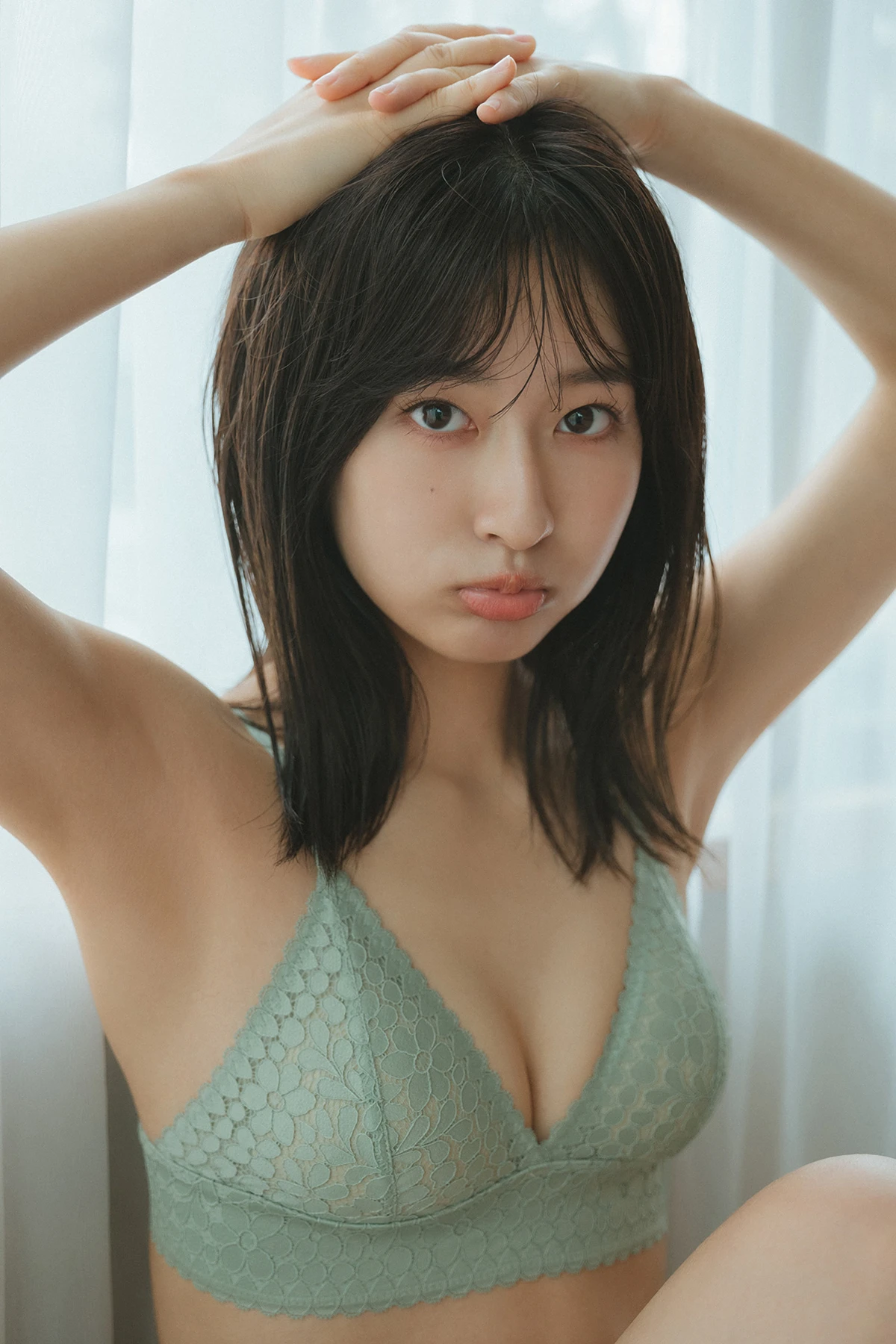 Rina Saito 斉藤里奈 – FLASHデジタル写真集 「Clear」 - P27