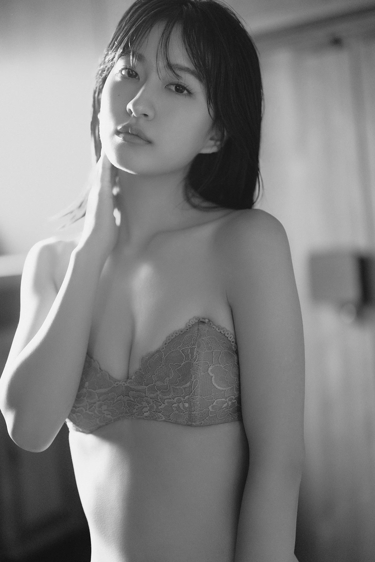 Rina Saito 斉藤里奈 – FLASHデジタル写真集 「Clear」 - P49