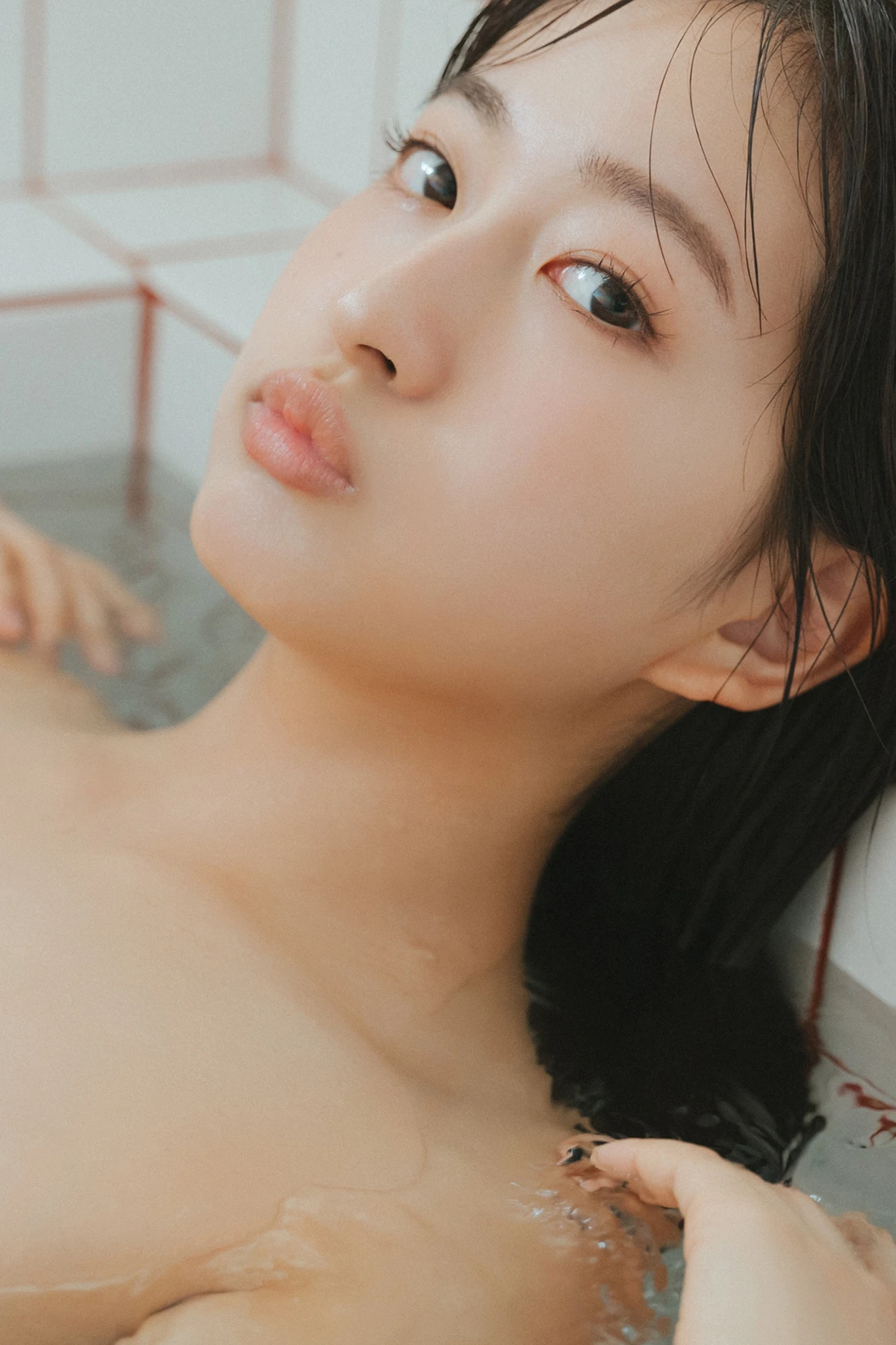 Rina Saito 斉藤里奈 – FLASHデジタル写真集 「Clear」 - P55