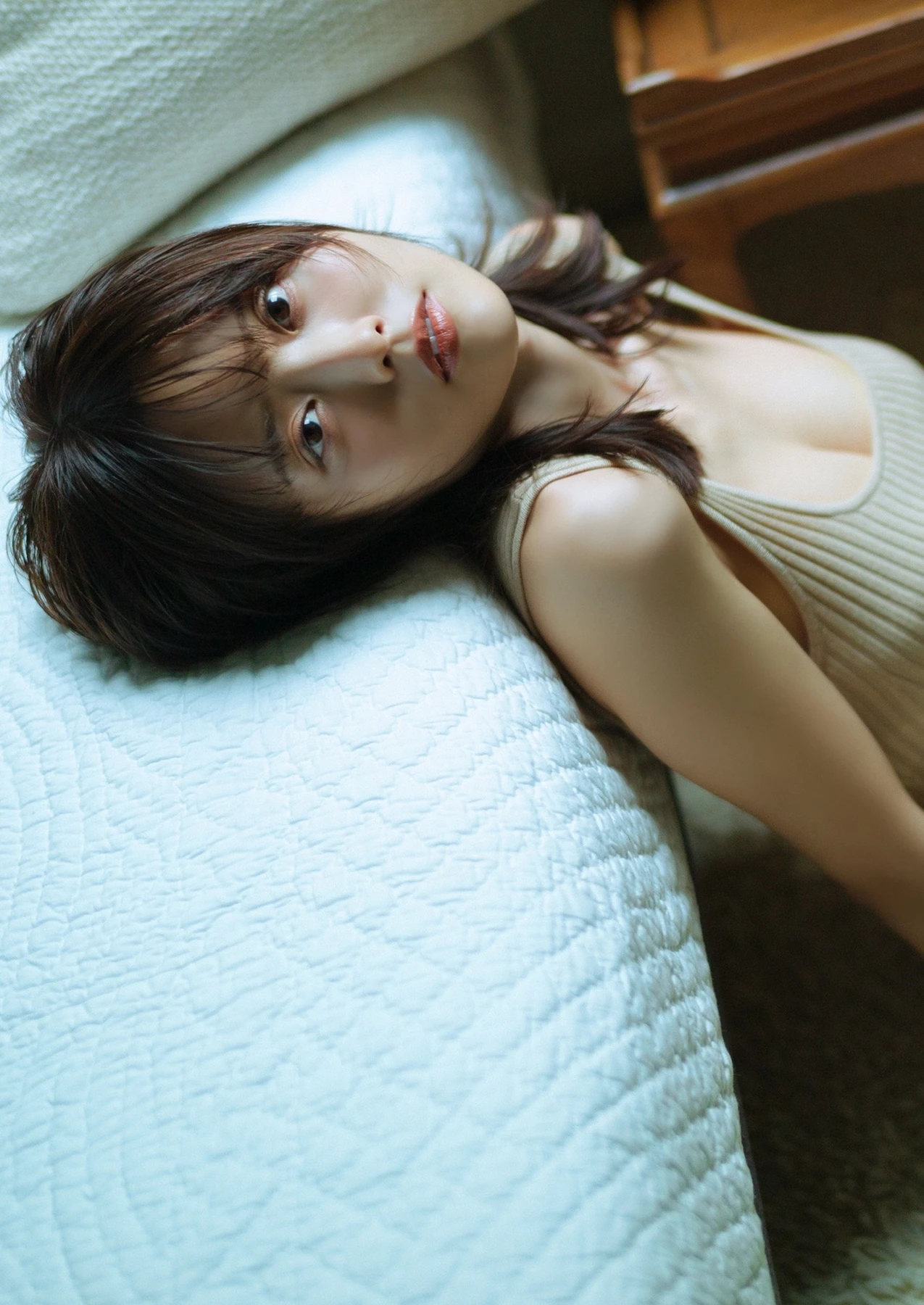 Sachika Nitta 新田さちか – デジタル限定 YJ Photo Book 「もっと近づきたくて」 - P15