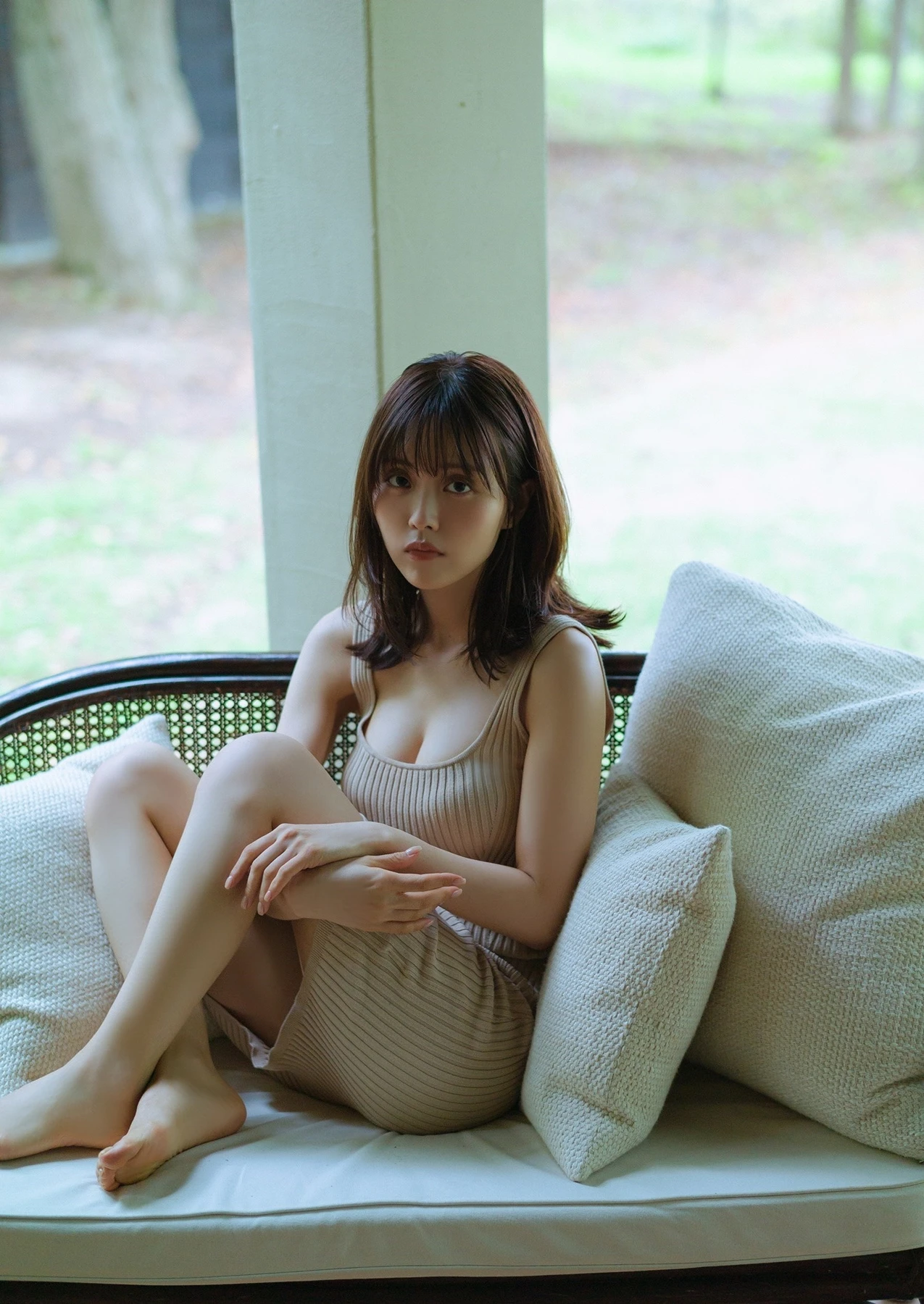 Sachika Nitta 新田さちか – デジタル限定 YJ Photo Book 「もっと近づきたくて」 - P23