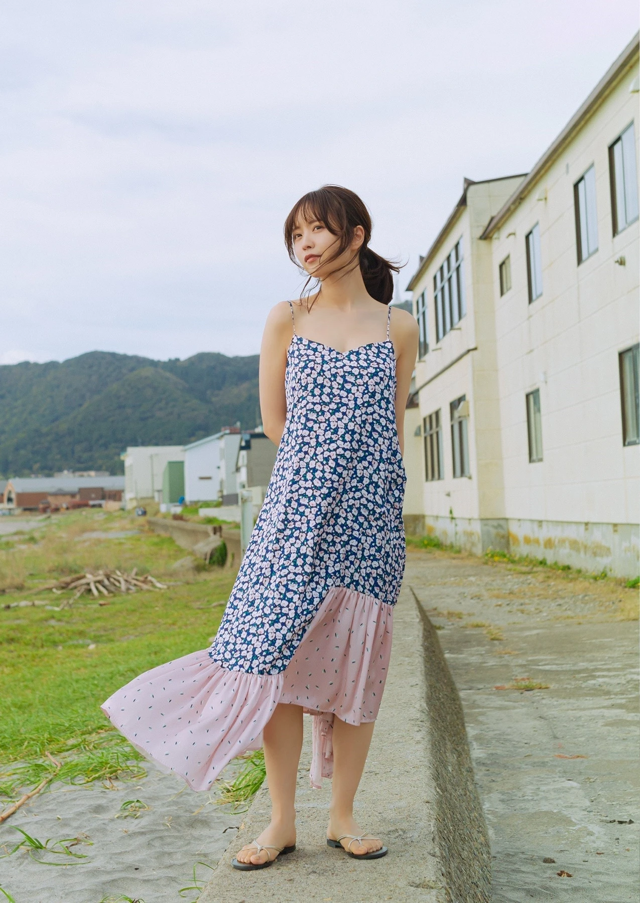 Sachika Nitta 新田さちか – デジタル限定 YJ Photo Book 「もっと近づきたくて」 - P26