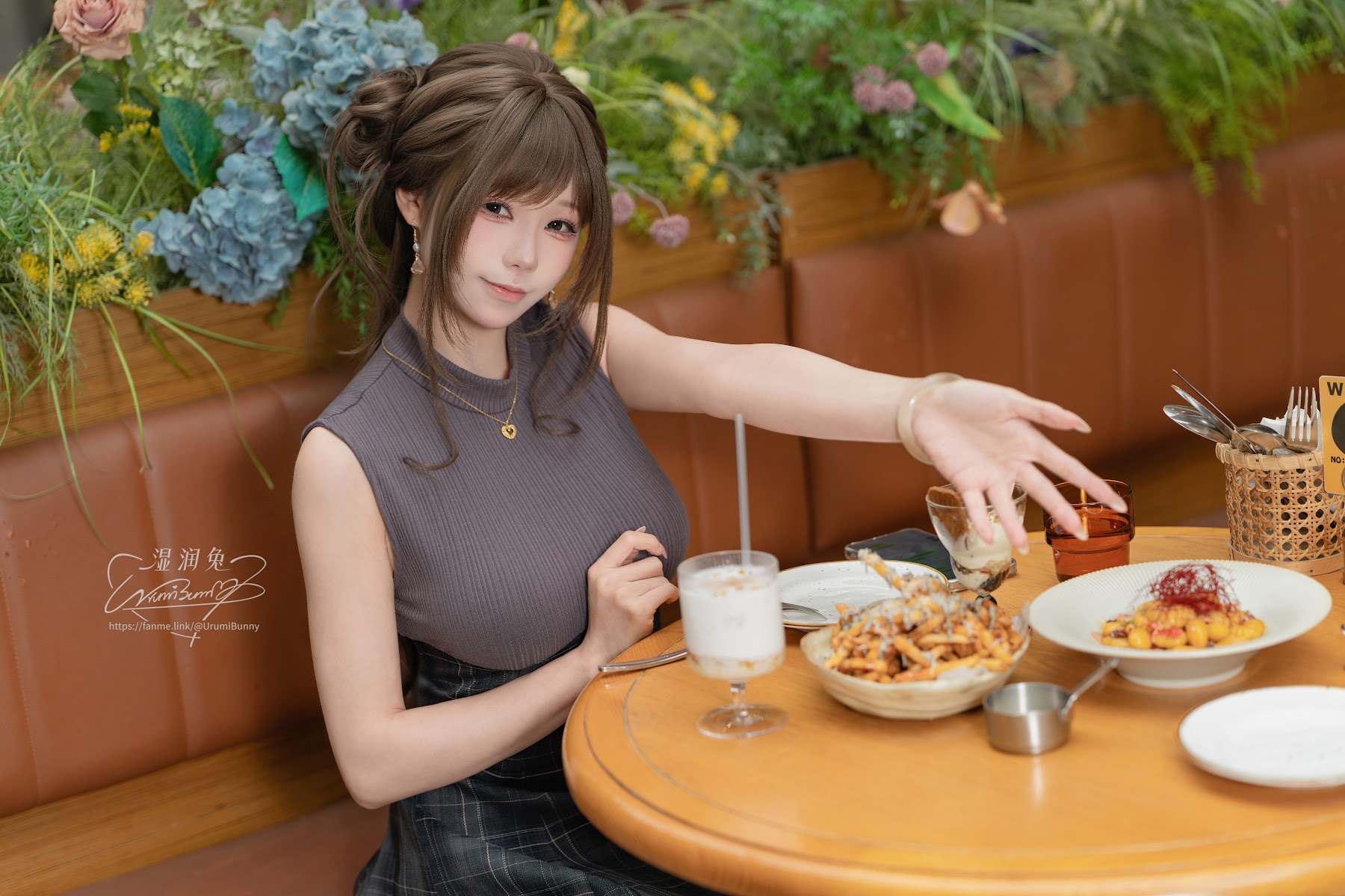 Coser@黏黏团子兔 – 2026年05月作品 网友的一日约会 - P4