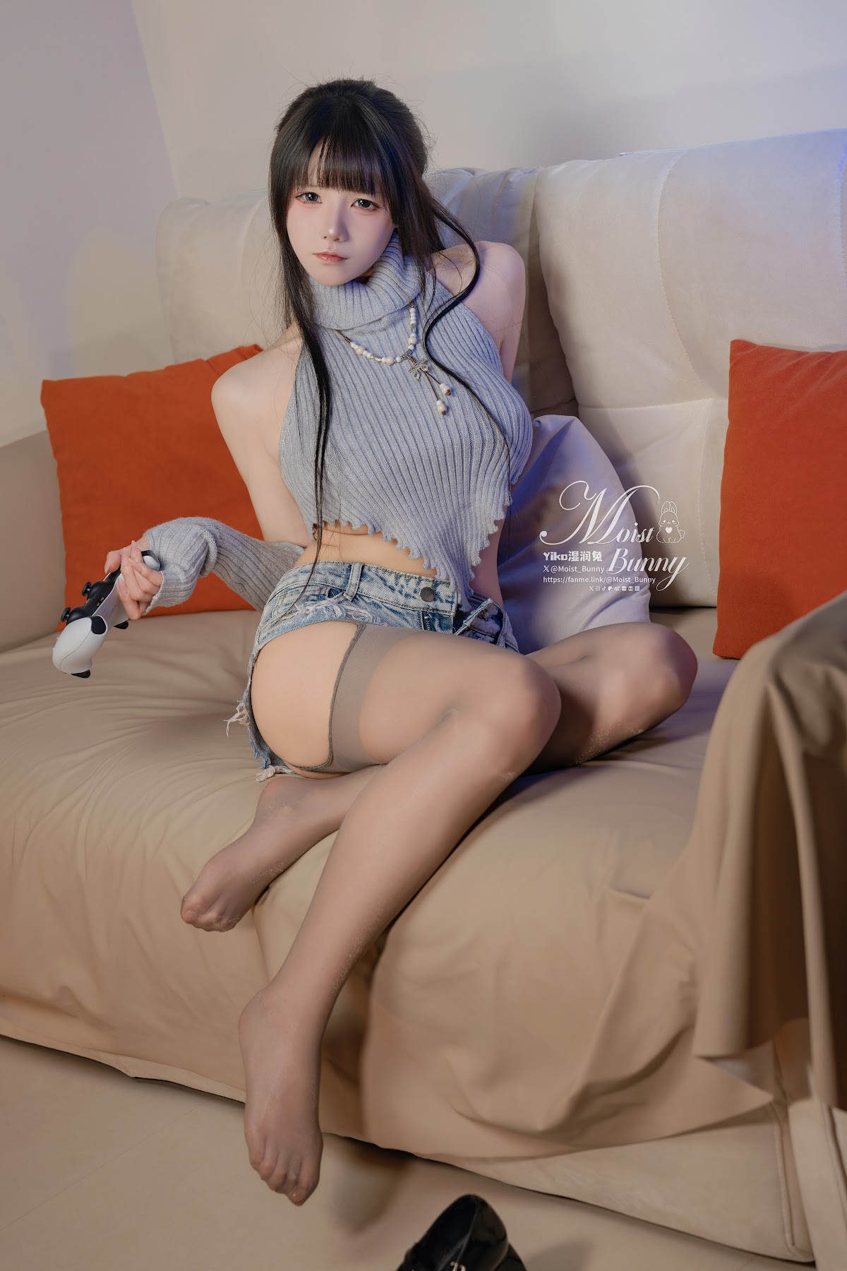 Coser@黏黏团子兔 – 陪玩少女 - P24