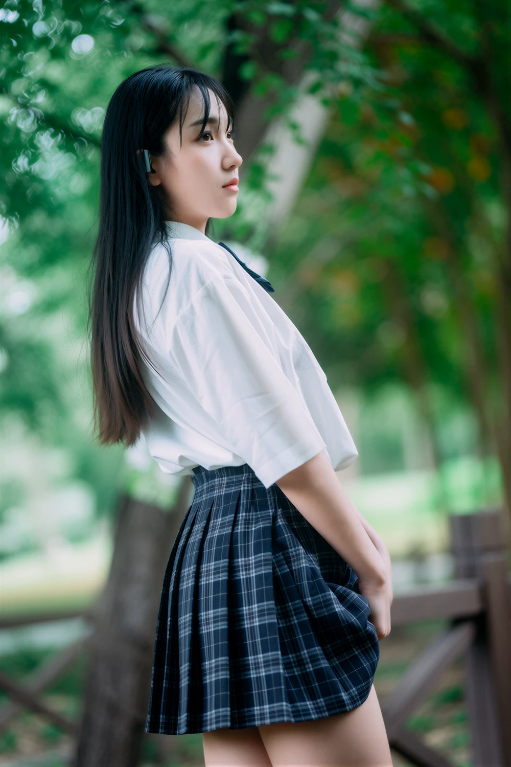 Hendoong 혠둥이 – DJAWA 「After the Rain」 - P13
