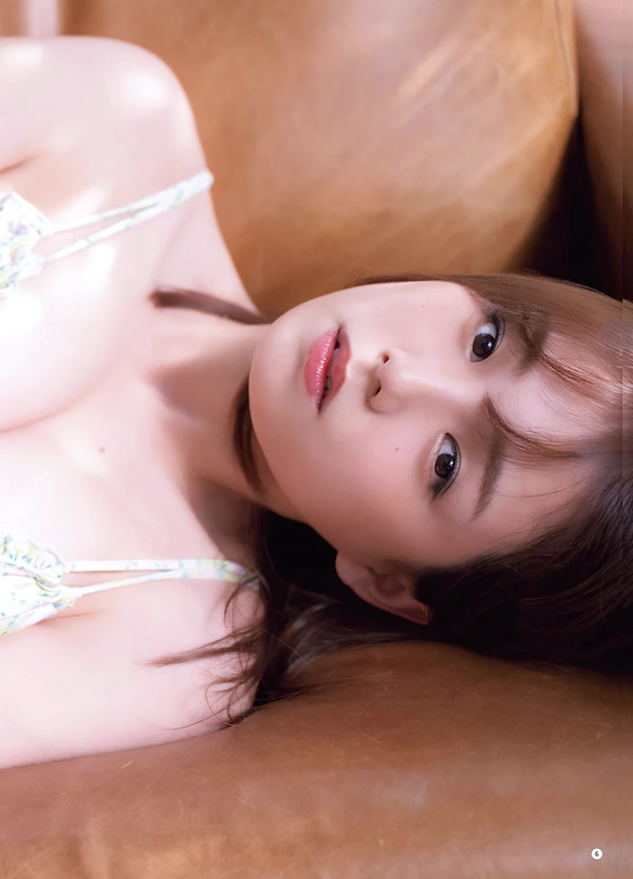 高鶴桃羽 & 篠崎愛 – Young Champion 2026 No.13-14 (ヤングチャンピオン 2026年13-14号) - P16