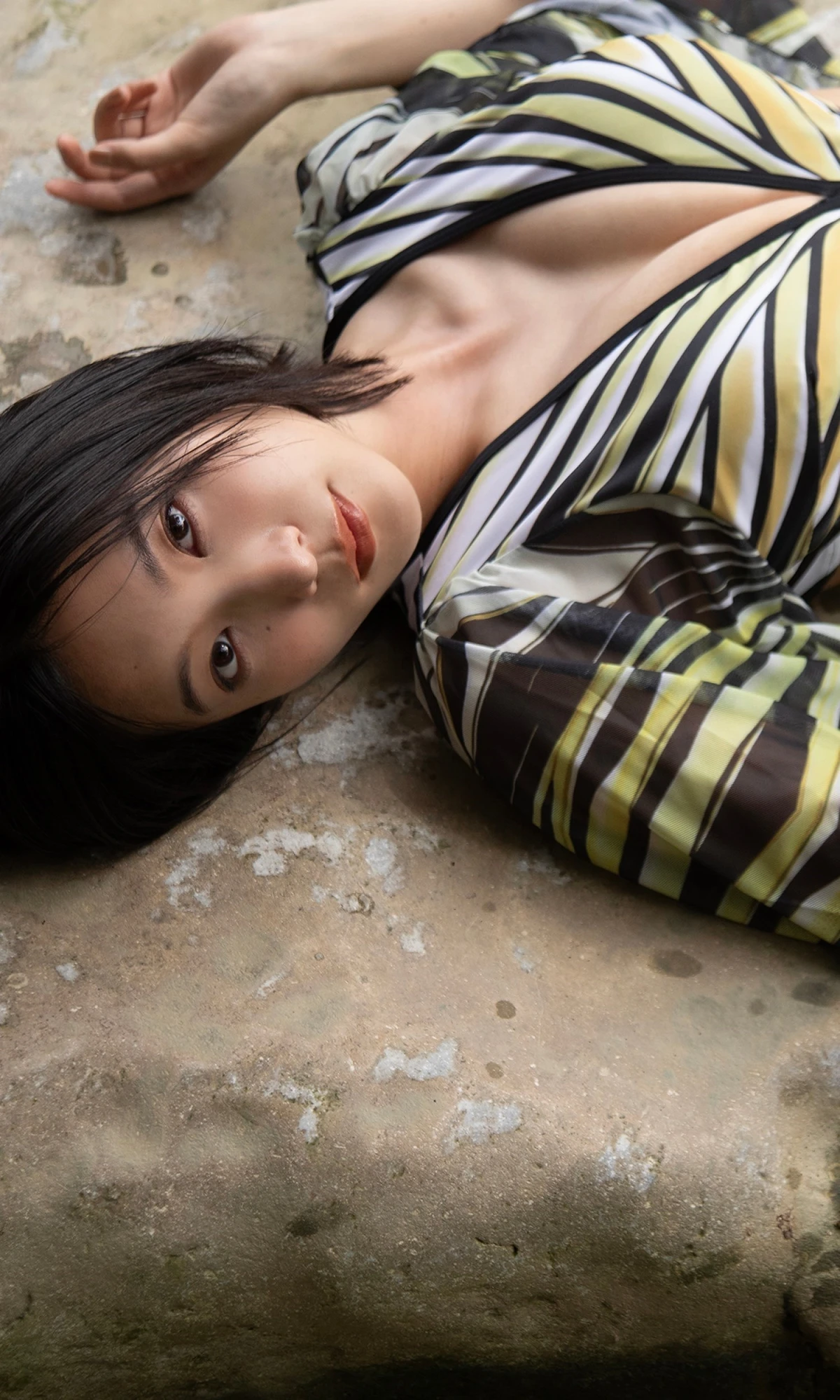 Rina Onuki 小貫莉奈 – 写真集 「この日のために」 - P105