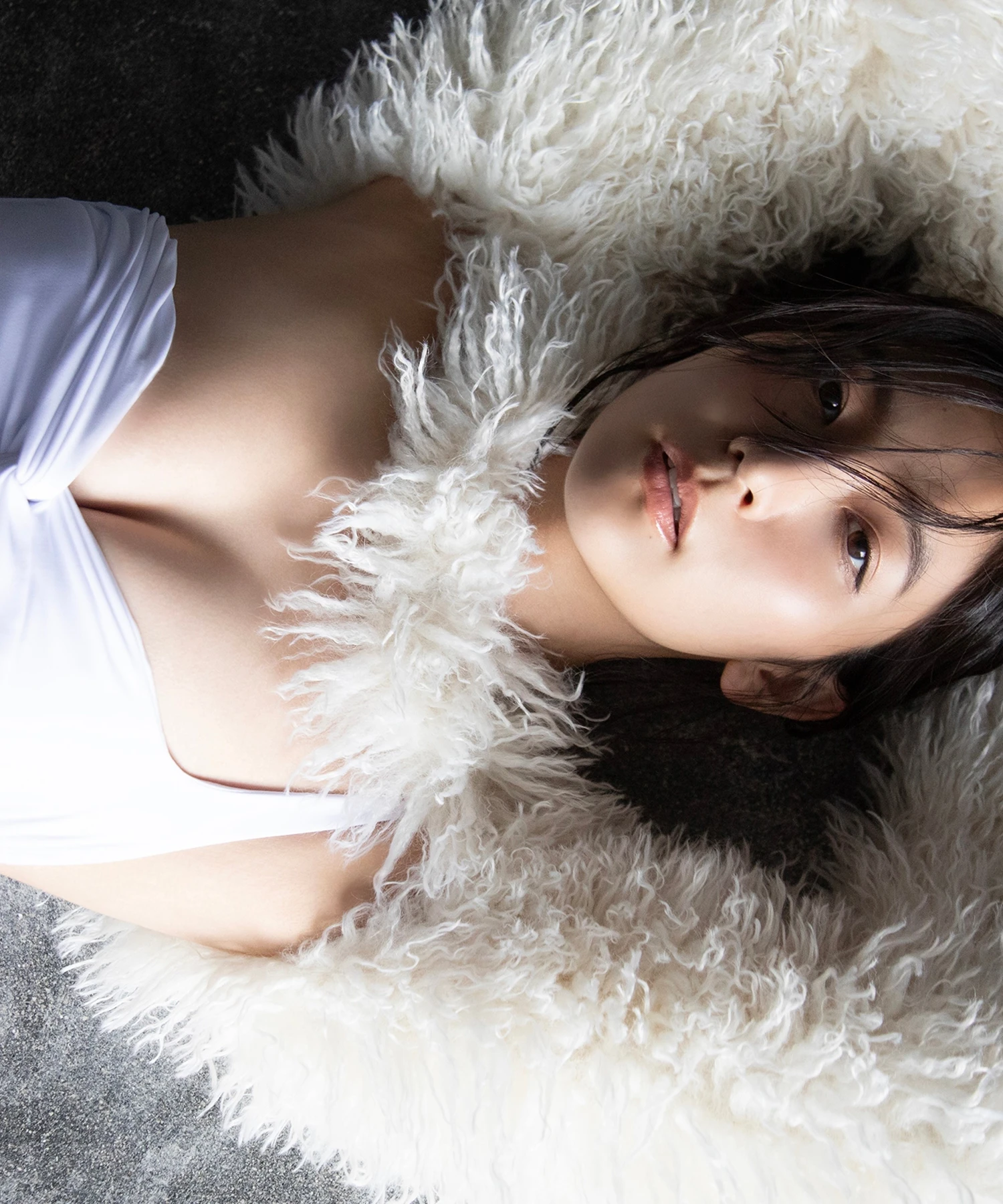 Rina Onuki 小貫莉奈 – 写真集 「この日のために」 - P28