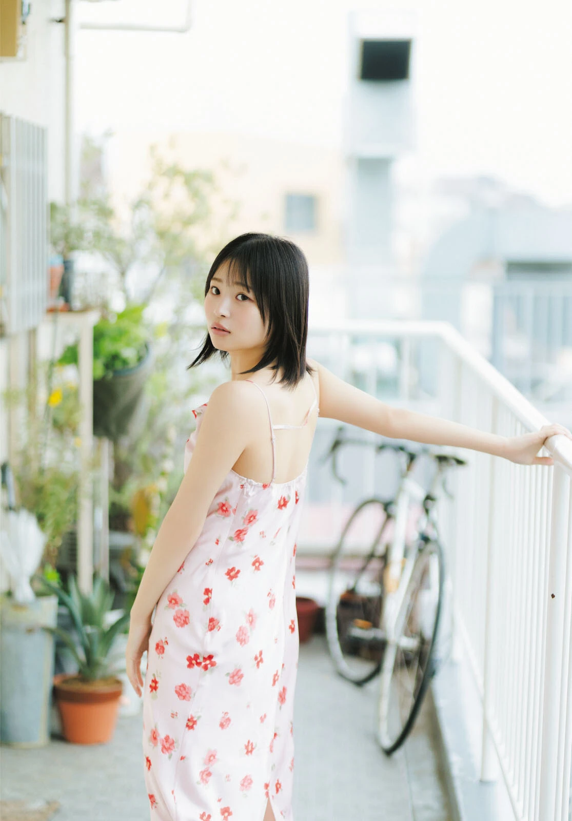 佐々木ほのか & 天野ちよ & 櫻井陽菜 – Young Dragon Age ヤングドラゴンエイジ 2026 Vol.35 - P29