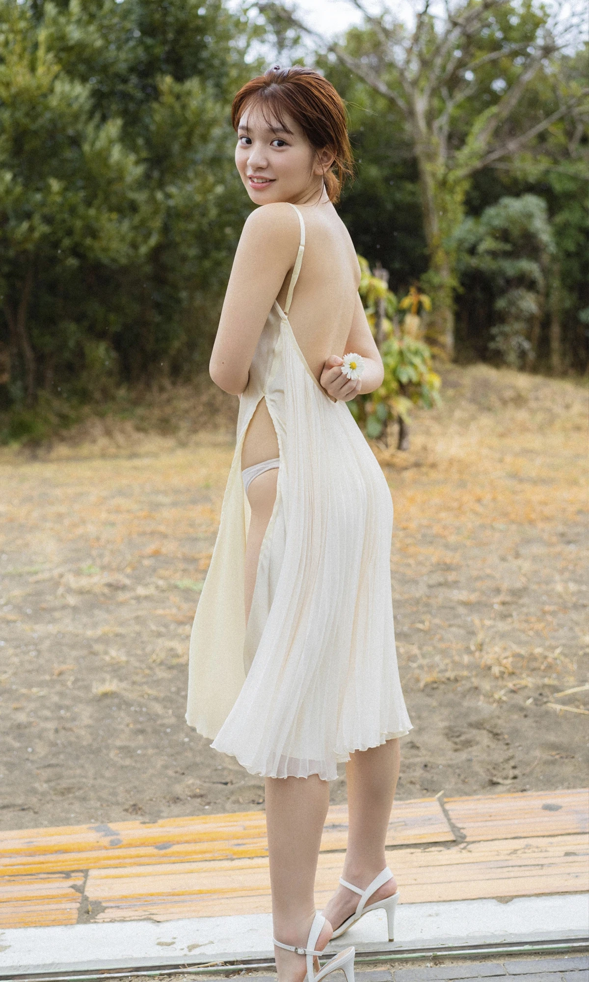 Midori Nagatsuki 長月翠 – 週プレ Photo Book 「NEXT DOOR」 - P15
